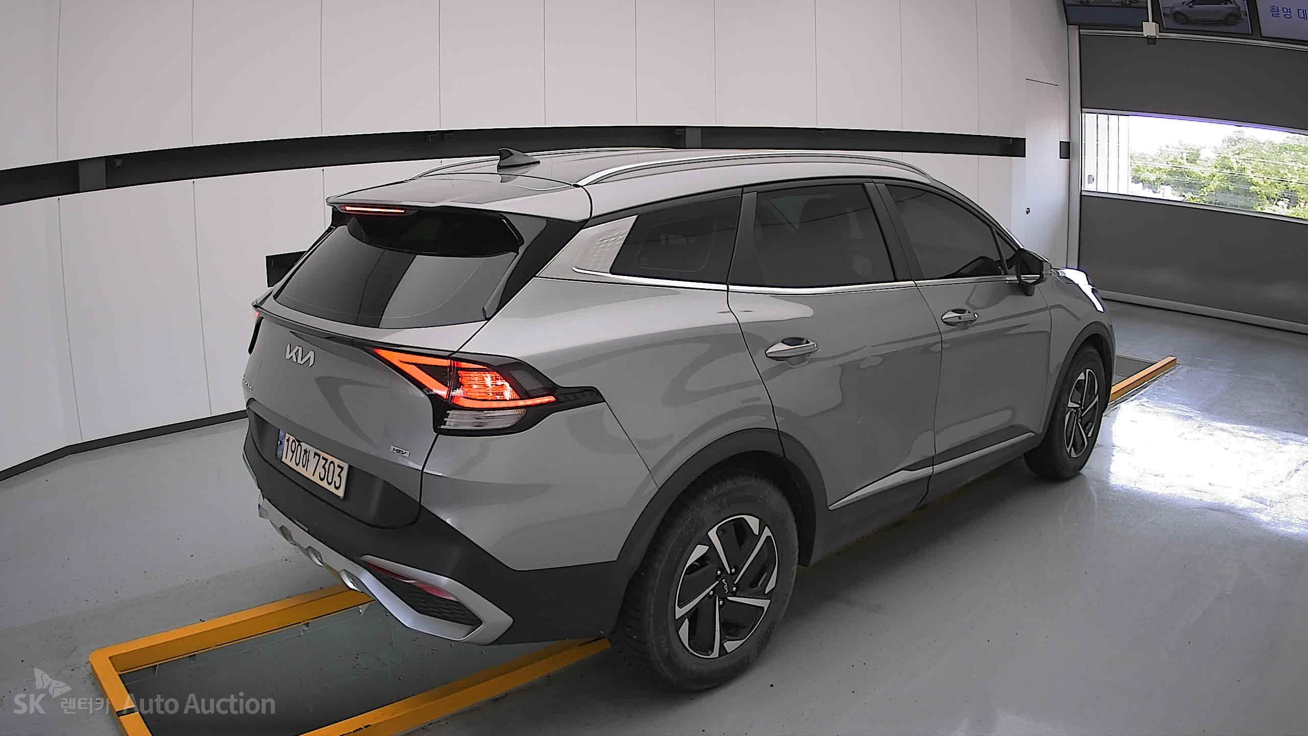2023 - kia sportage