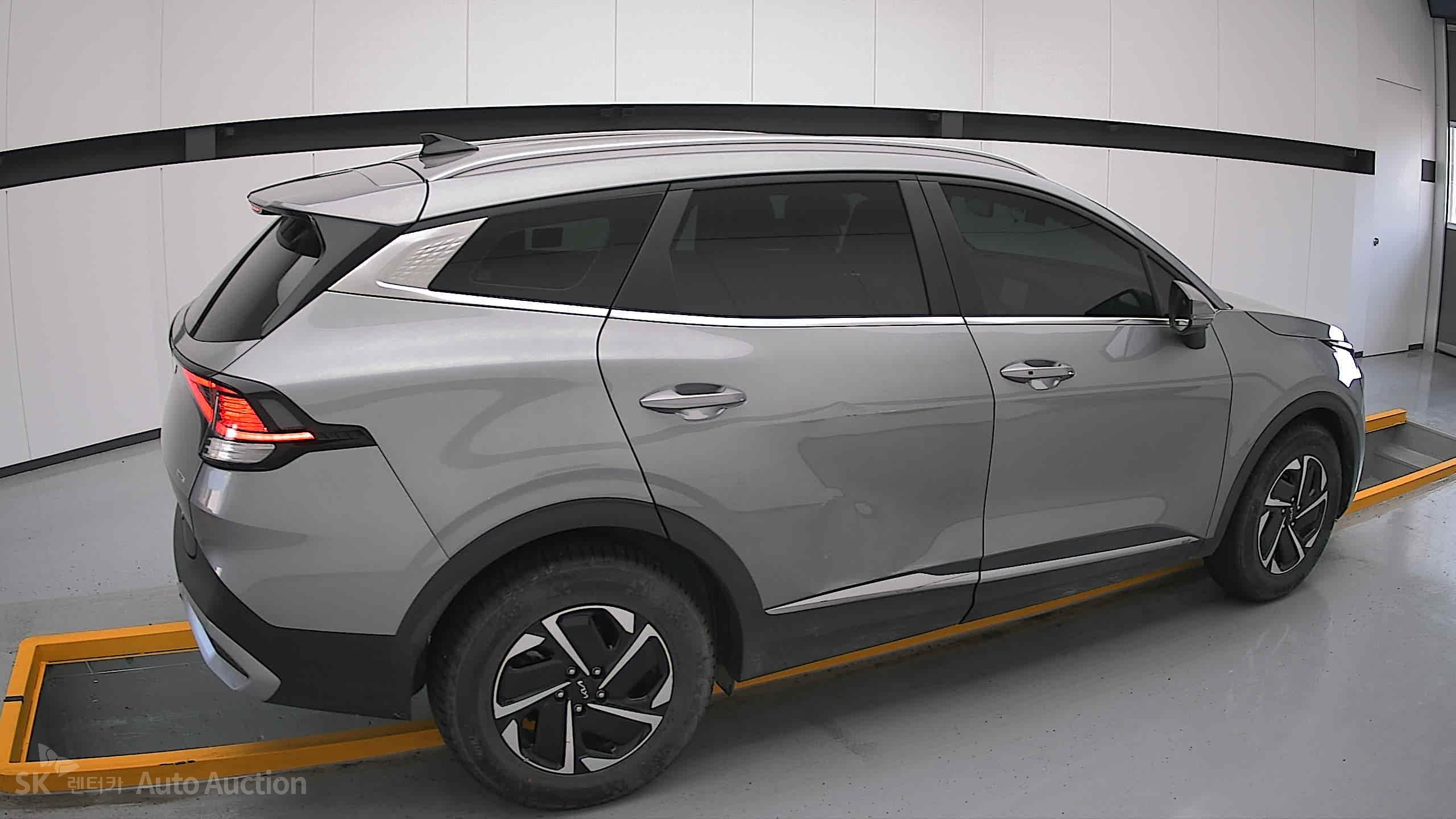 2023 - kia sportage