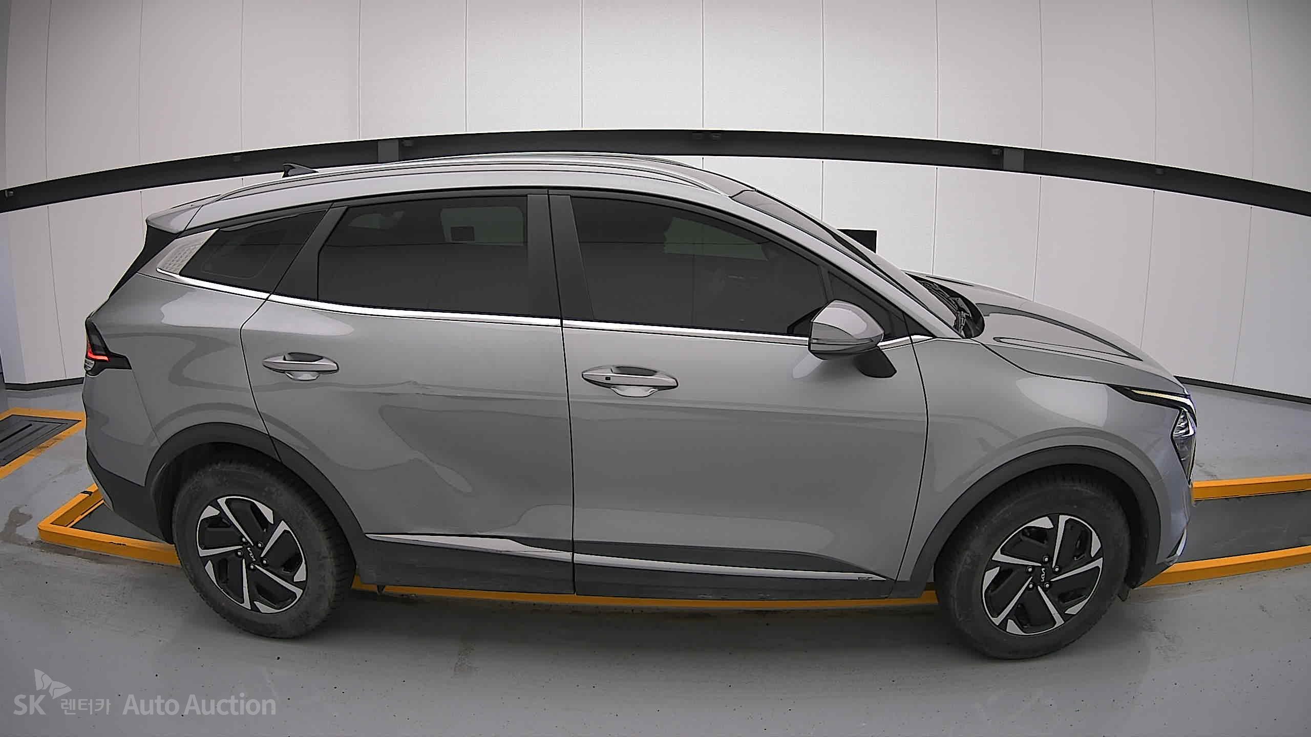2023 - kia sportage