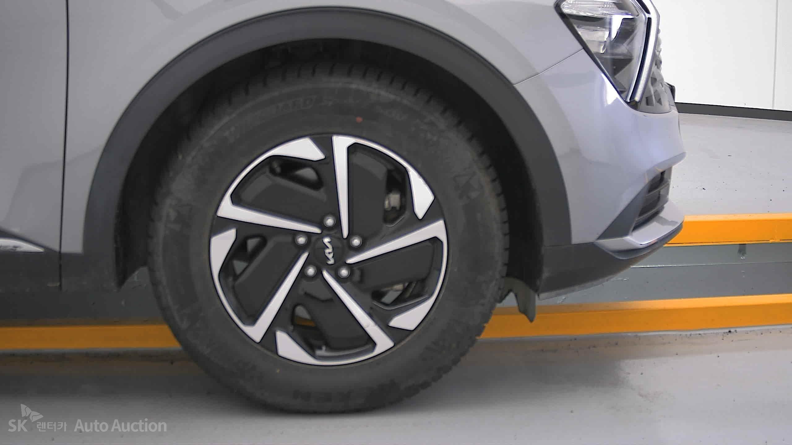 2023 - kia sportage
