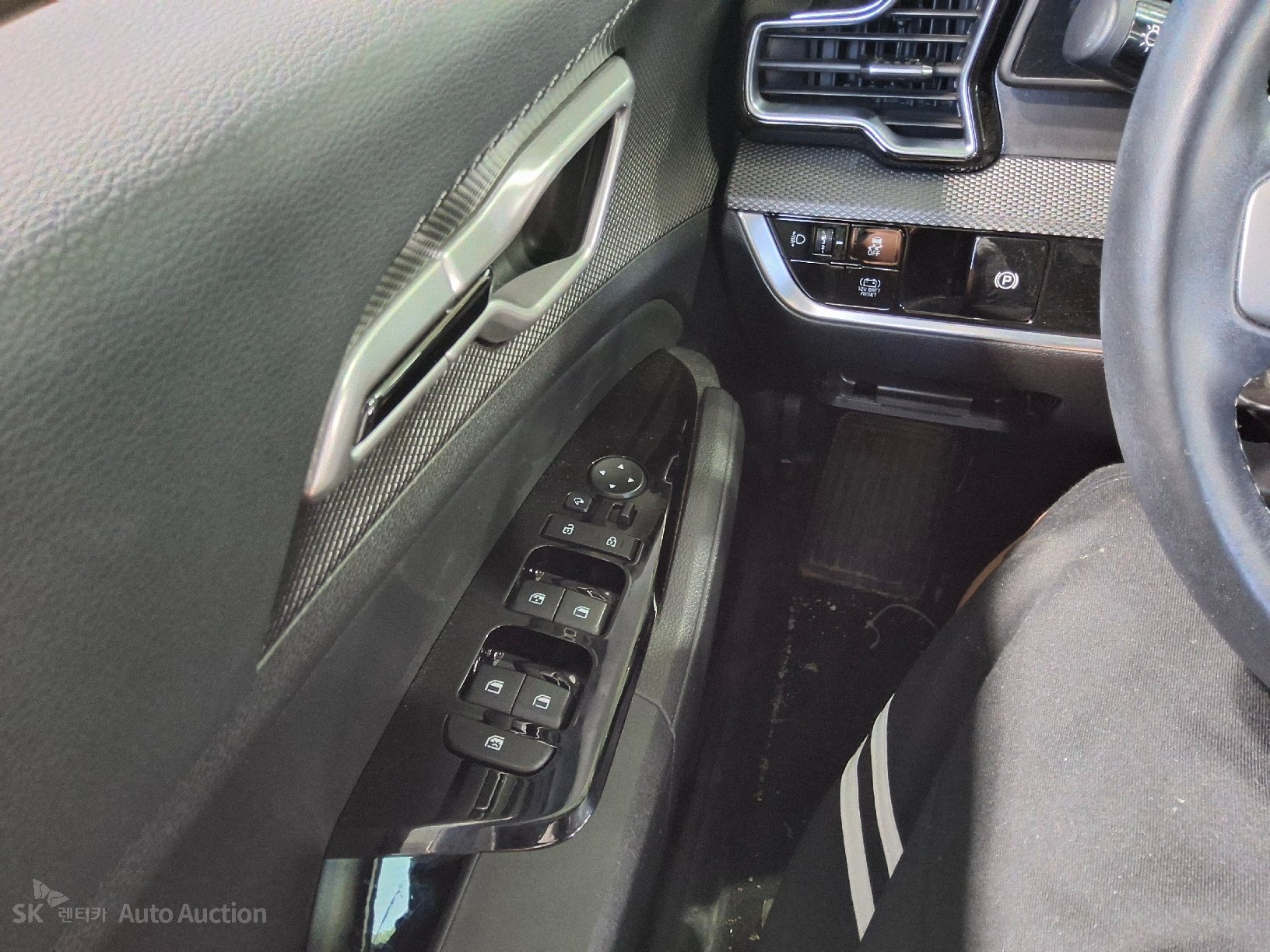 2023 - kia sportage
