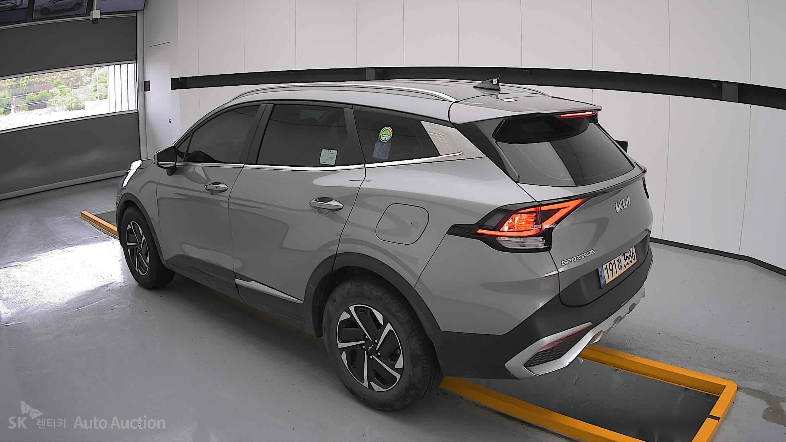 2023 - kia sportage