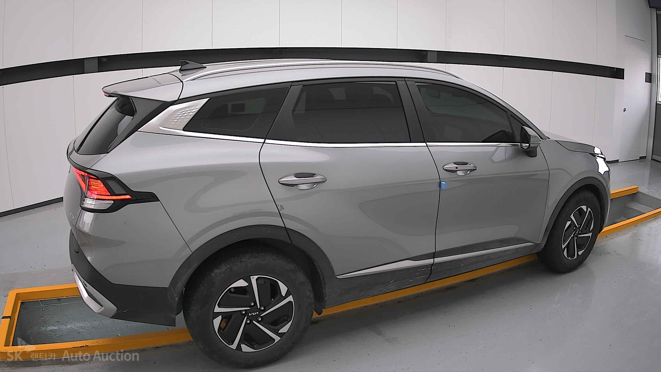 2023 - kia sportage