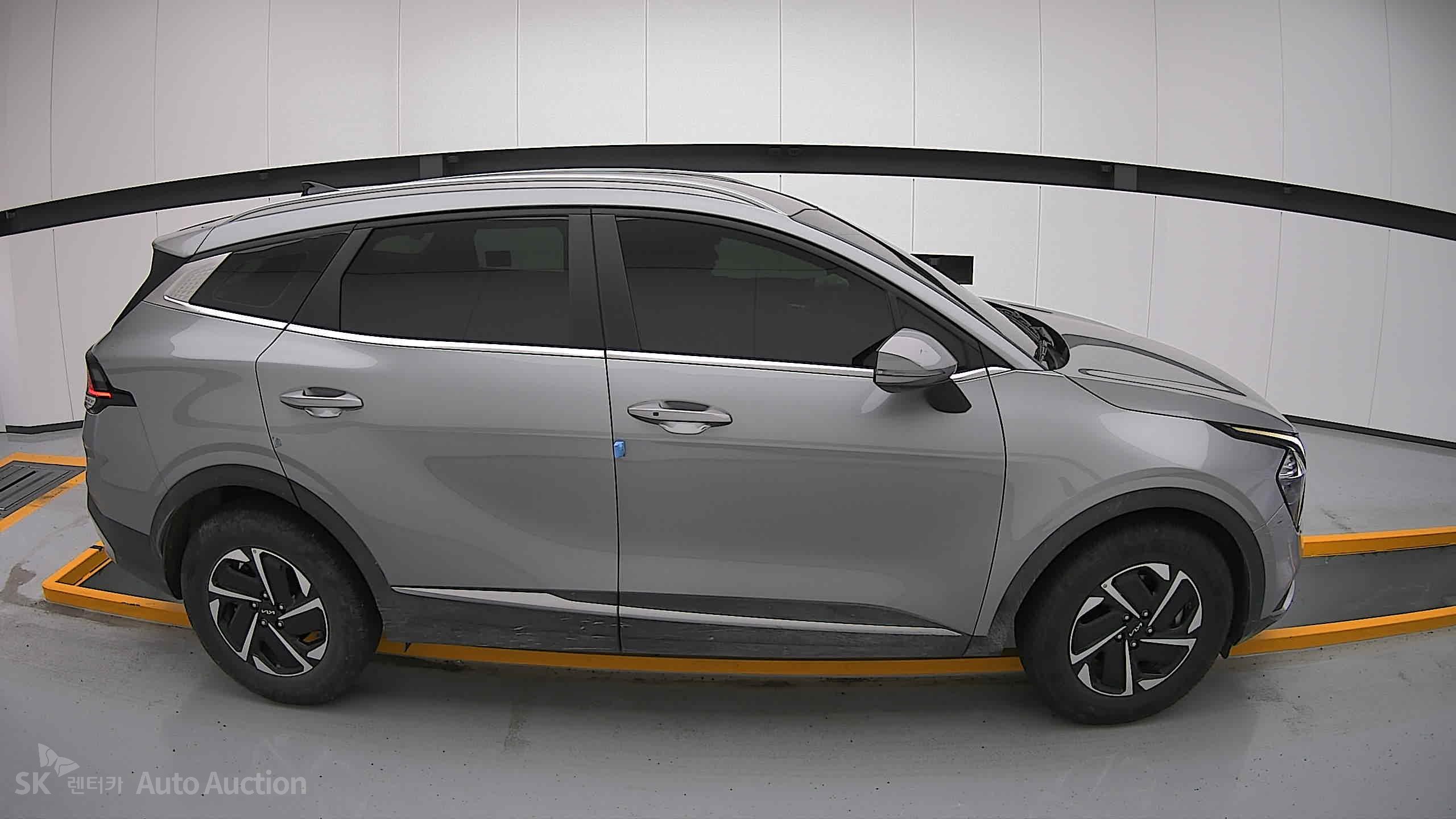 2023 - kia sportage