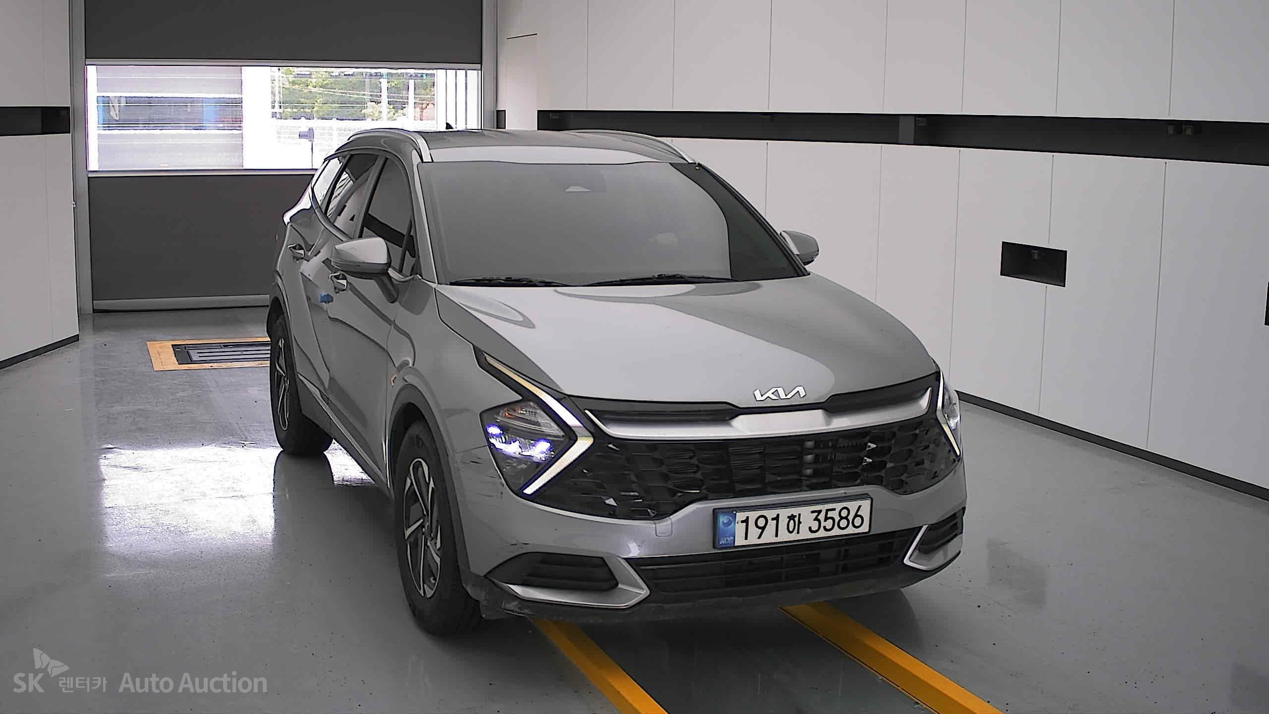 2023 - kia sportage