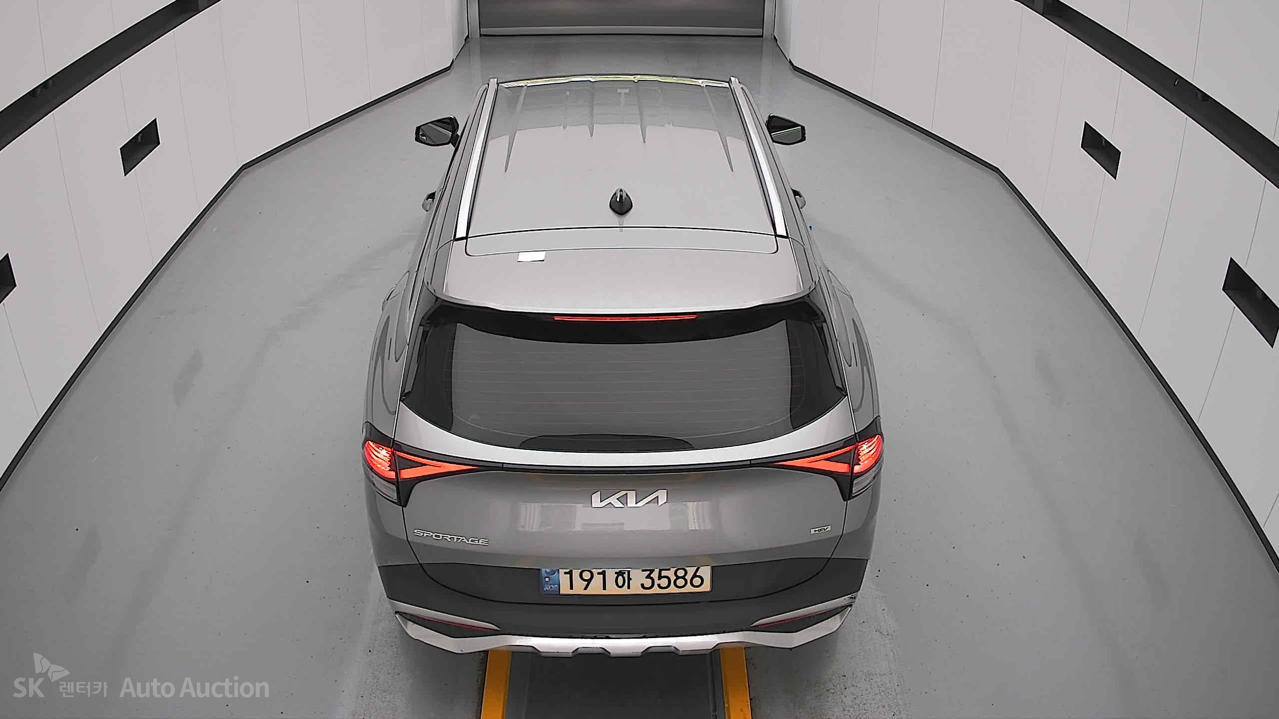 2023 - kia sportage