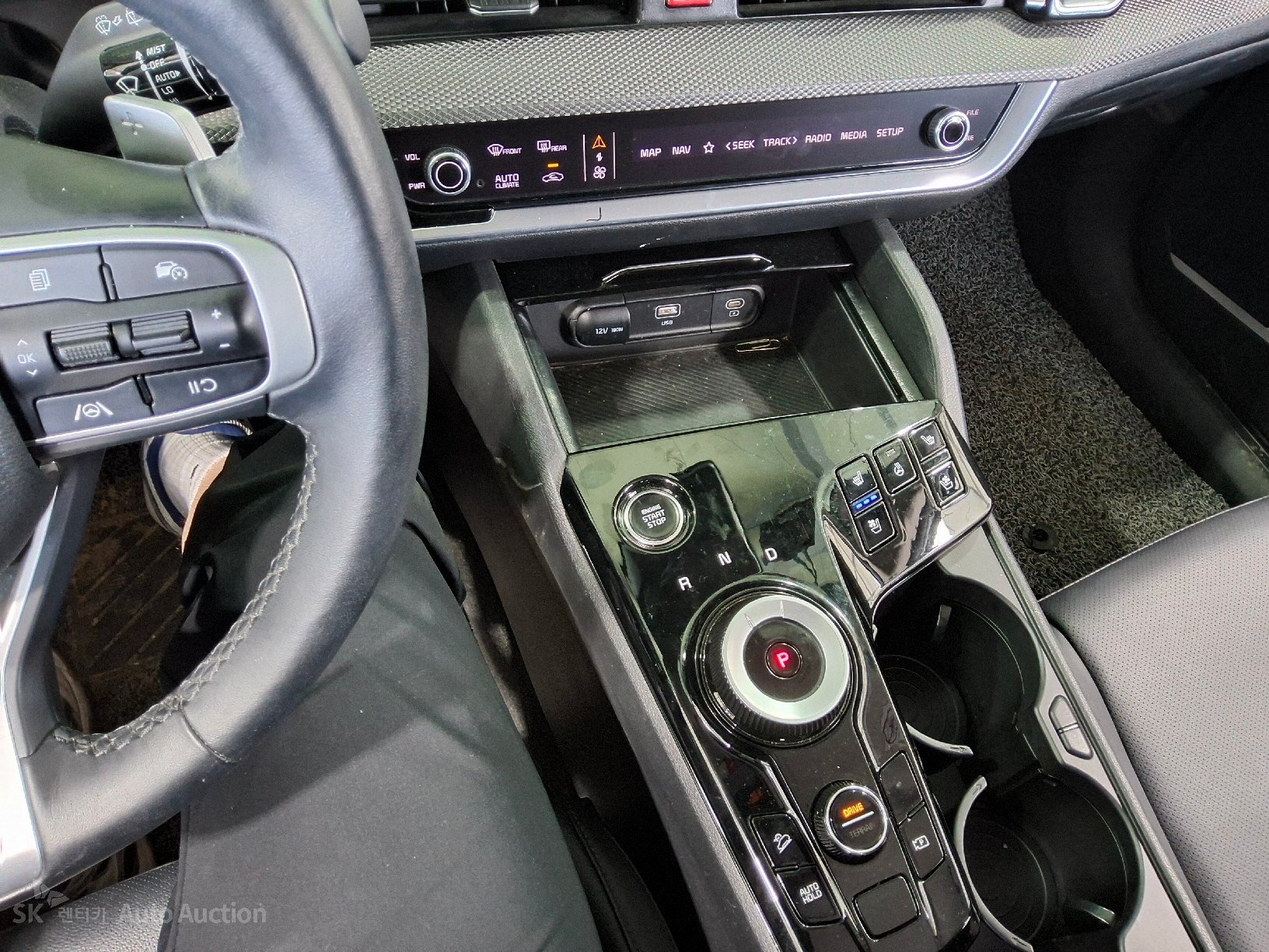 2023 - kia sportage