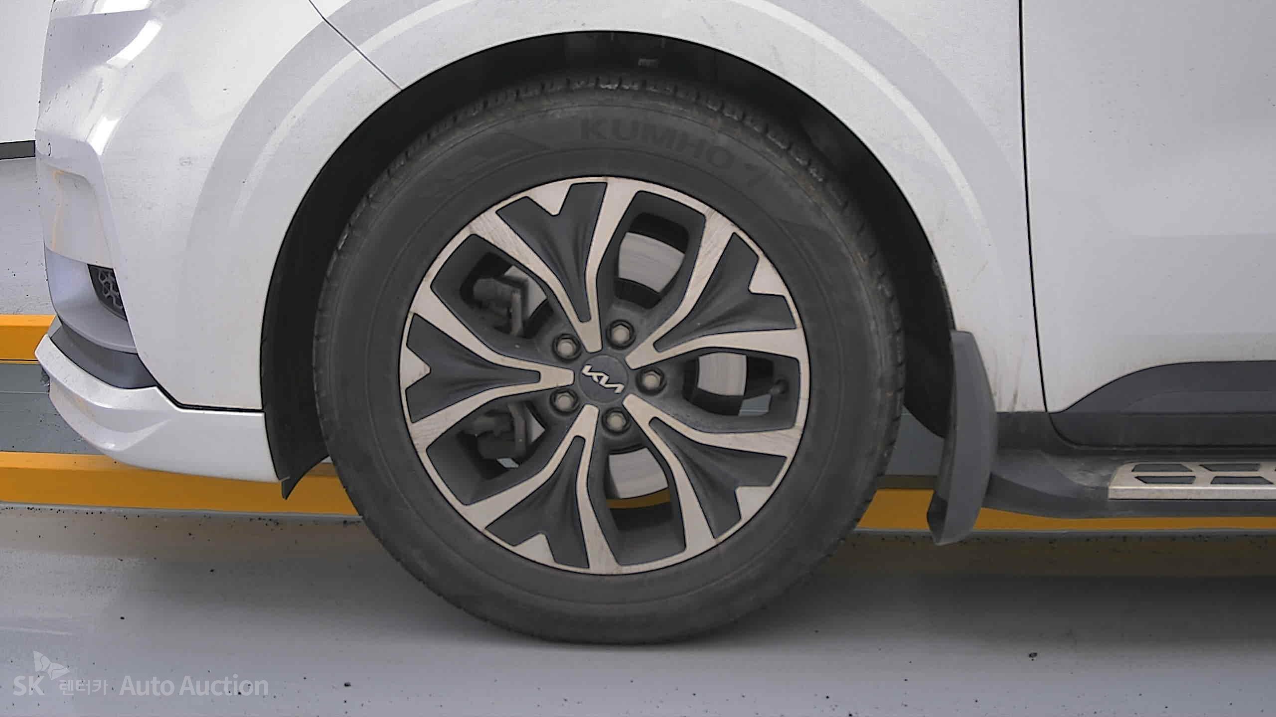 2023 - kia carnival
