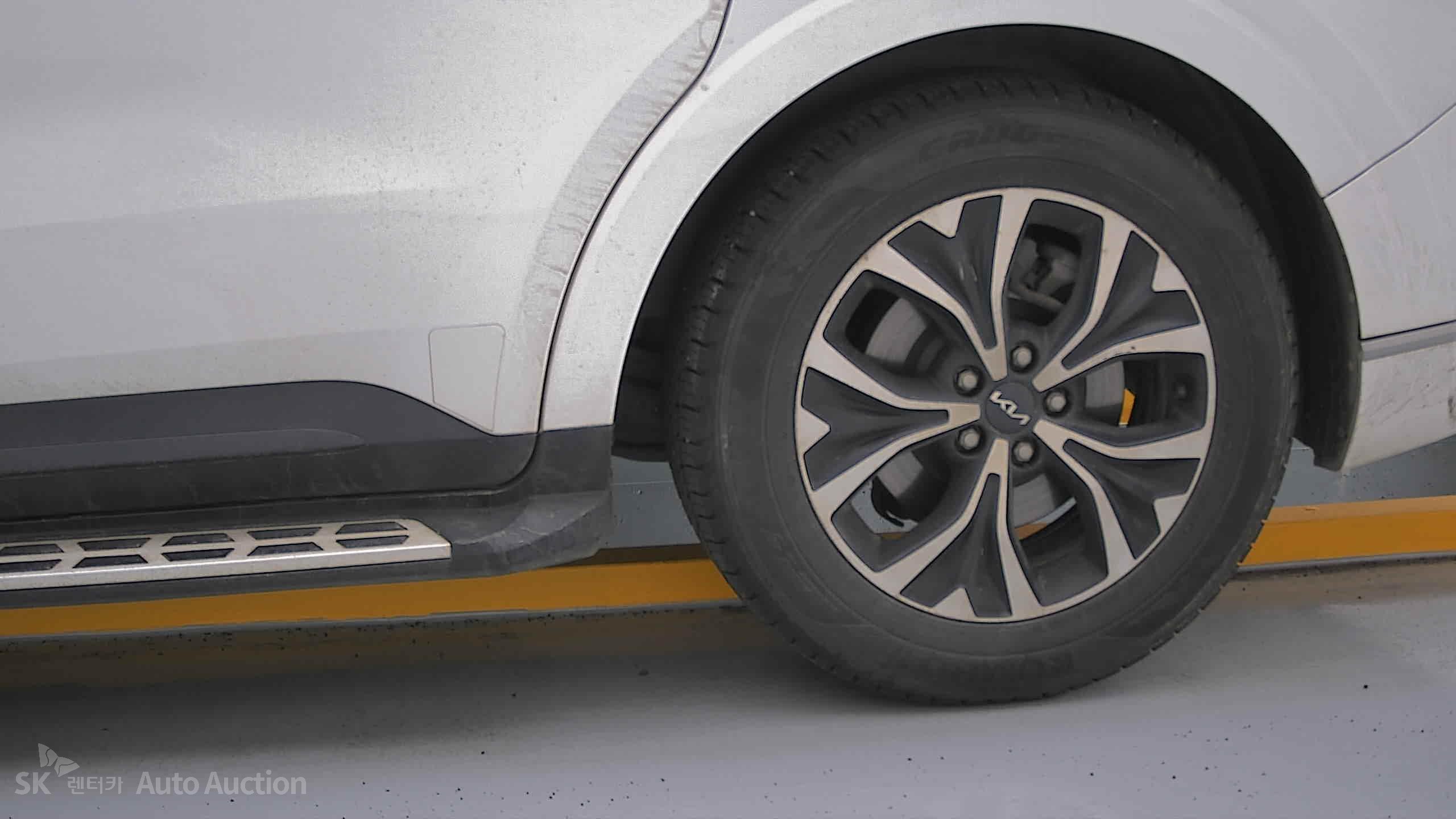 2023 - kia carnival