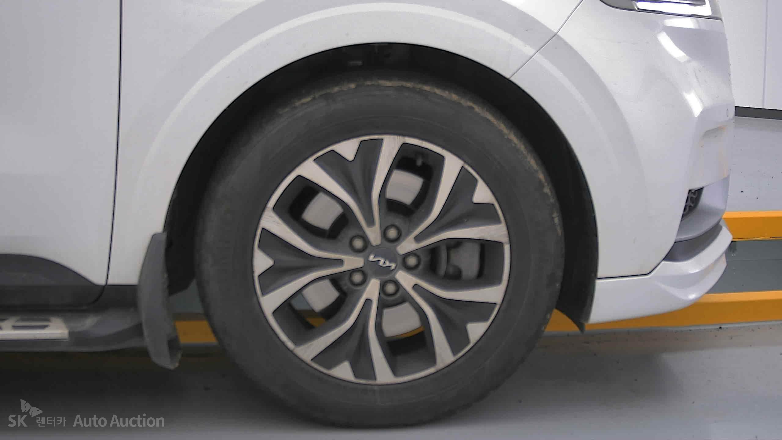 2023 - kia carnival