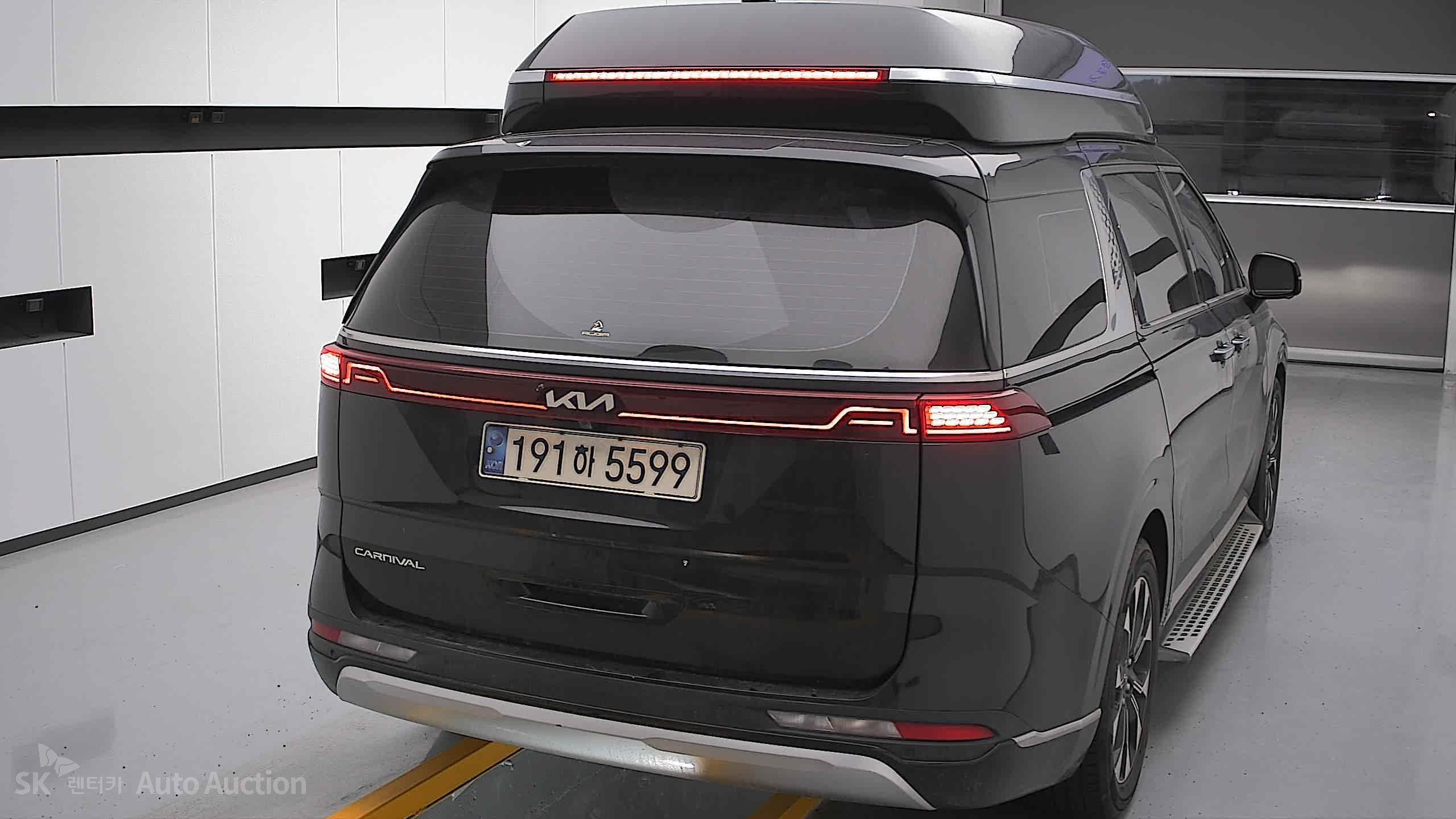 2022 - kia carnival