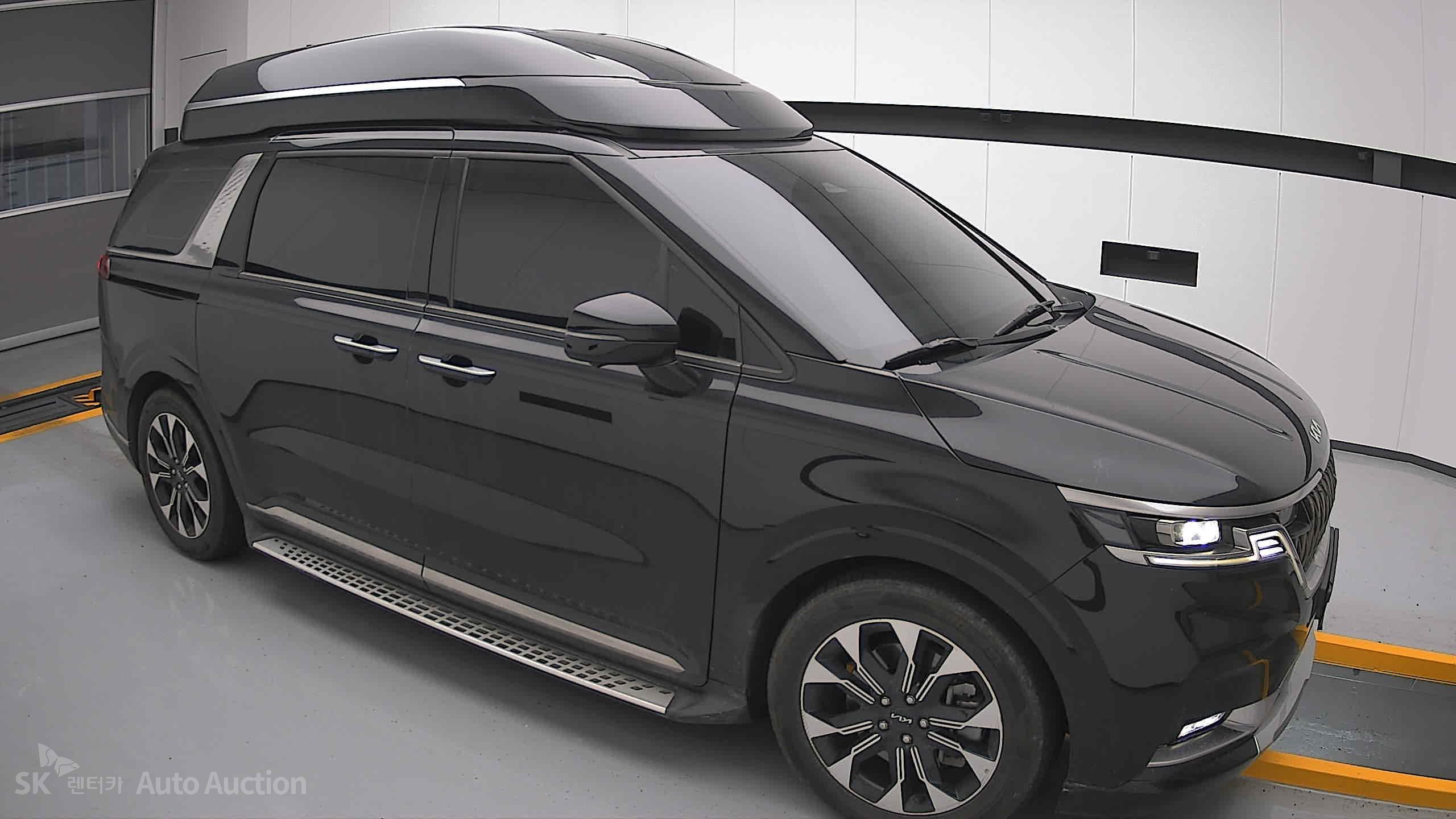 2022 - kia carnival