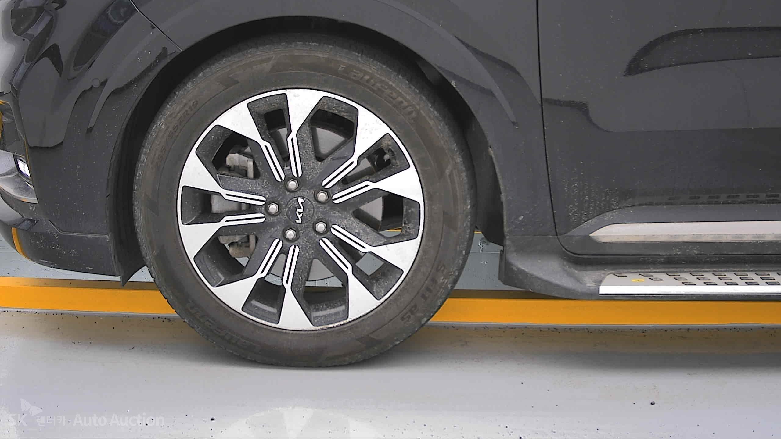 2022 - kia carnival