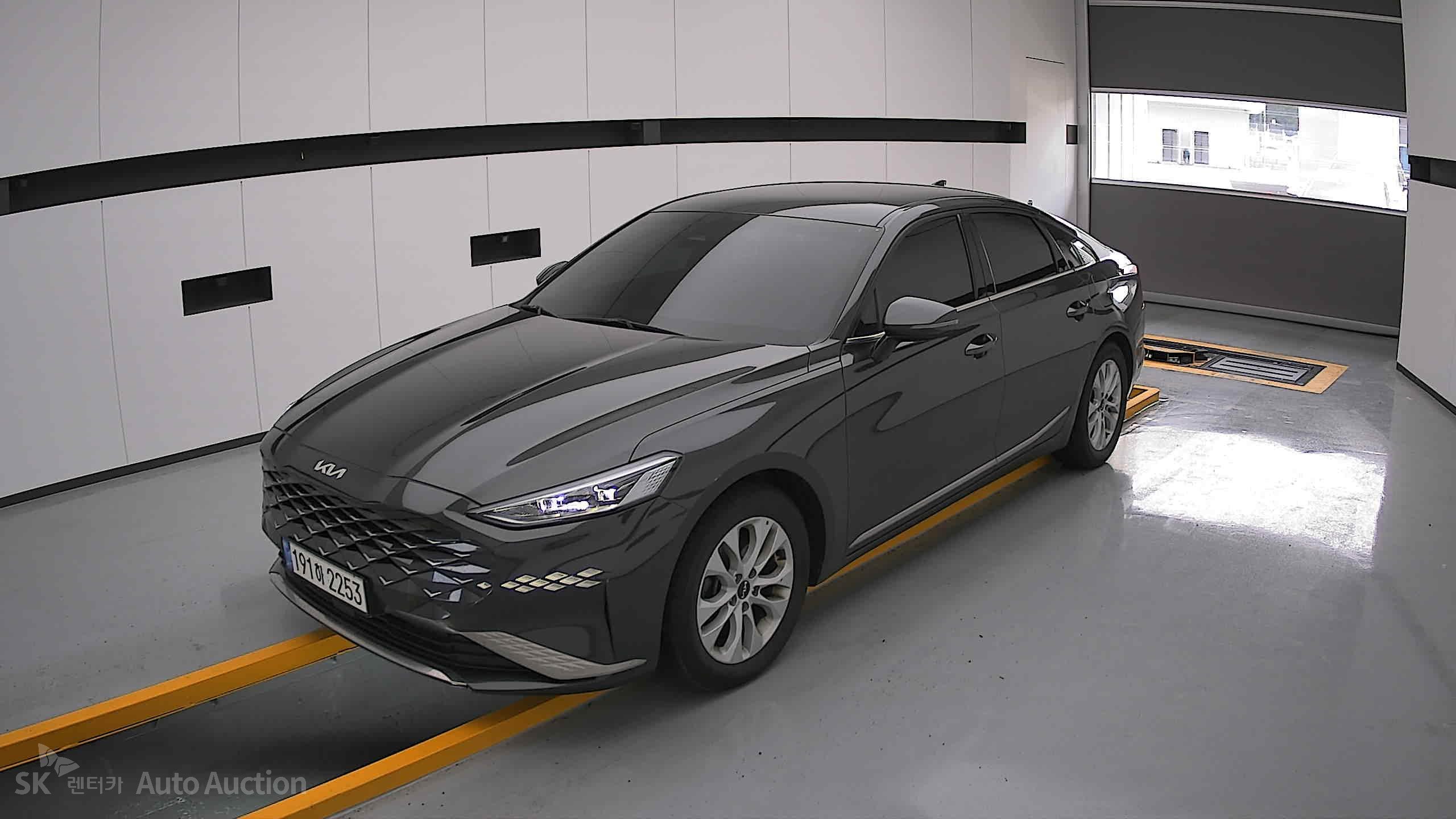 2023 - kia k8