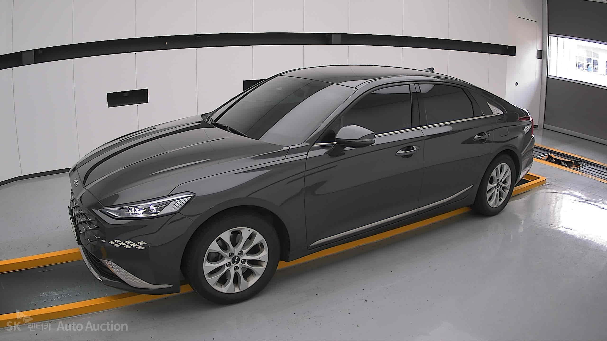 2023 - kia k8