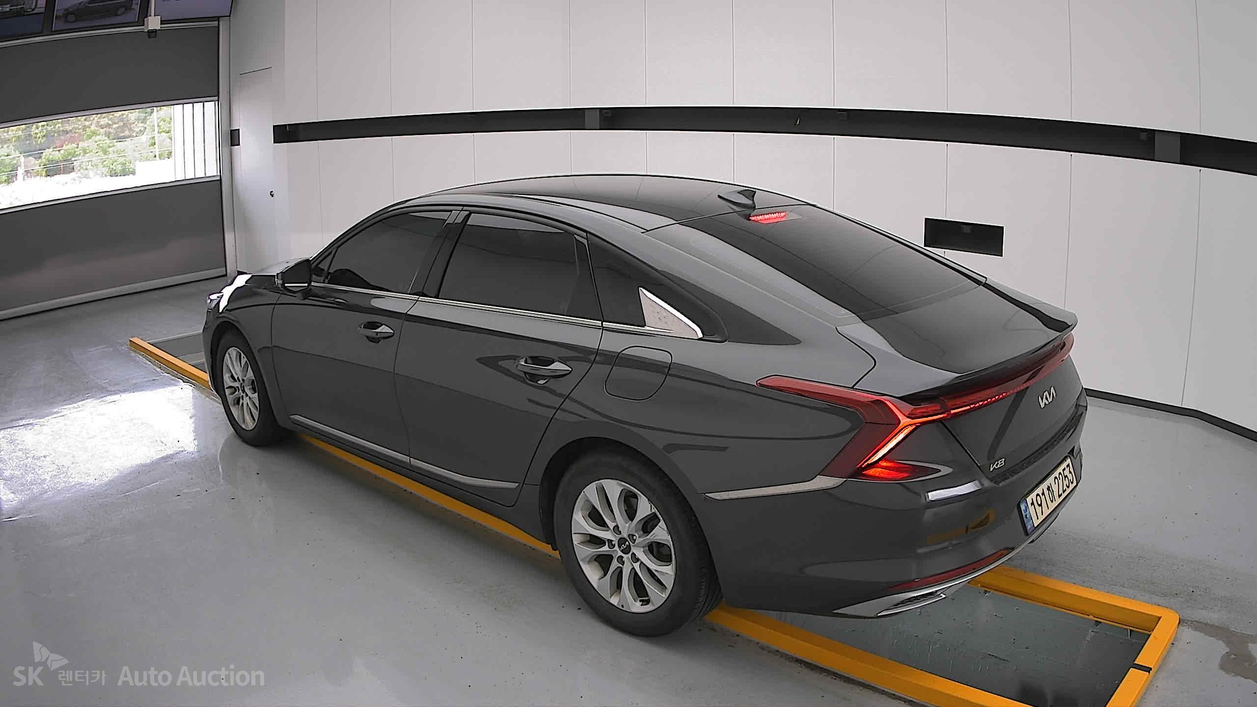 2023 - kia k8