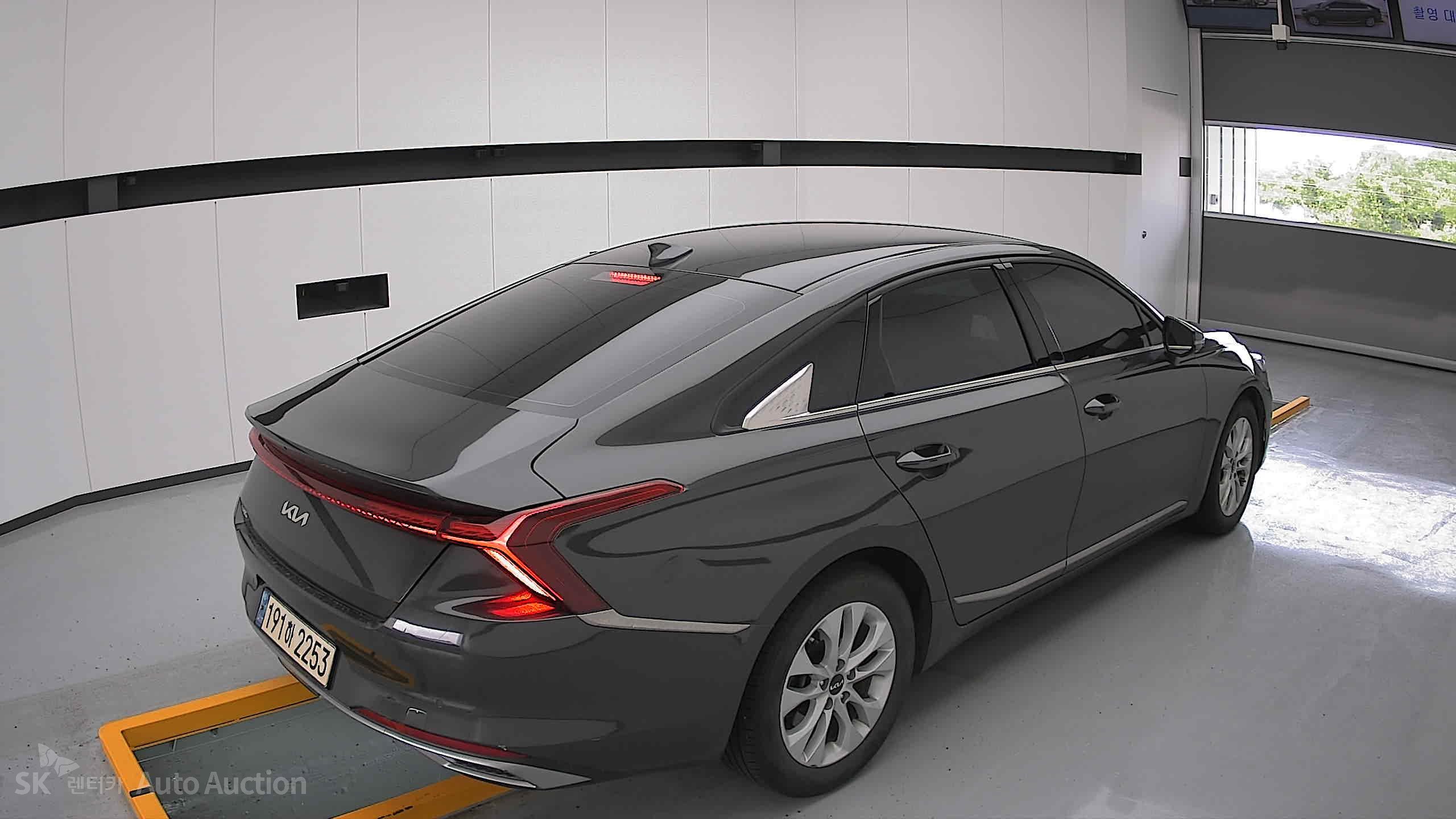 2023 - kia k8