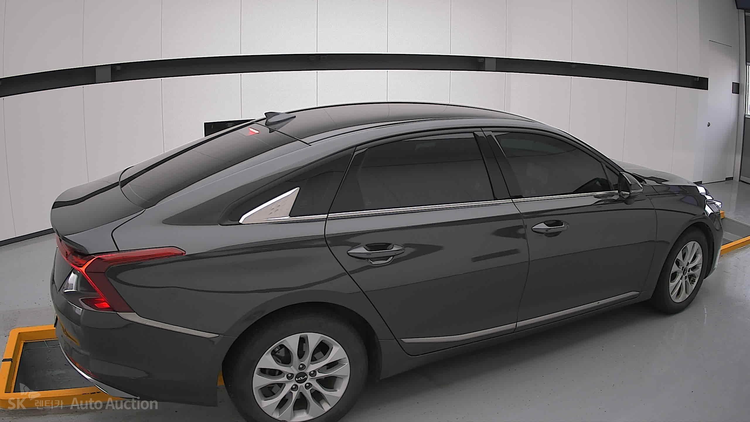 2023 - kia k8