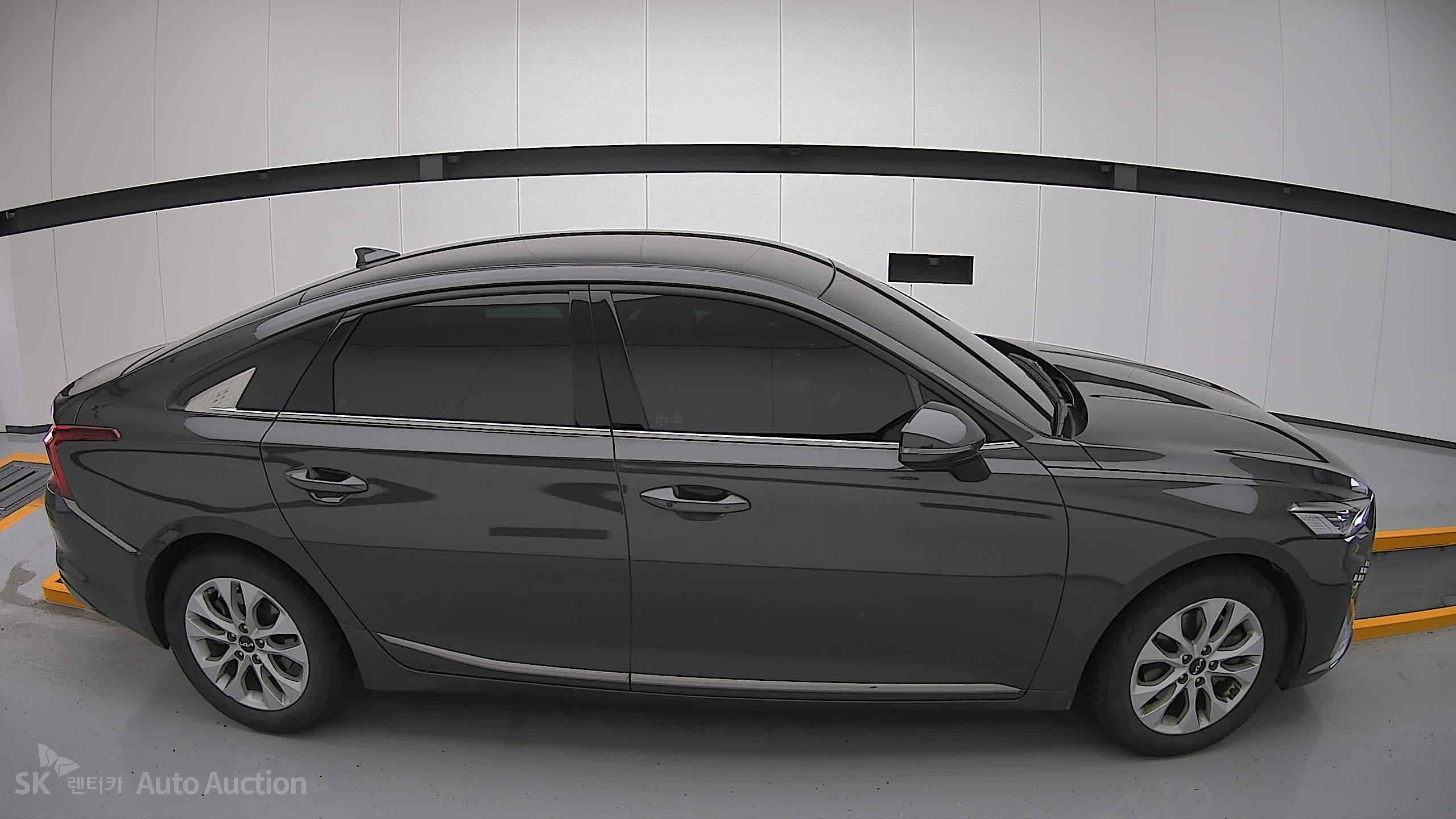 2023 - kia k8