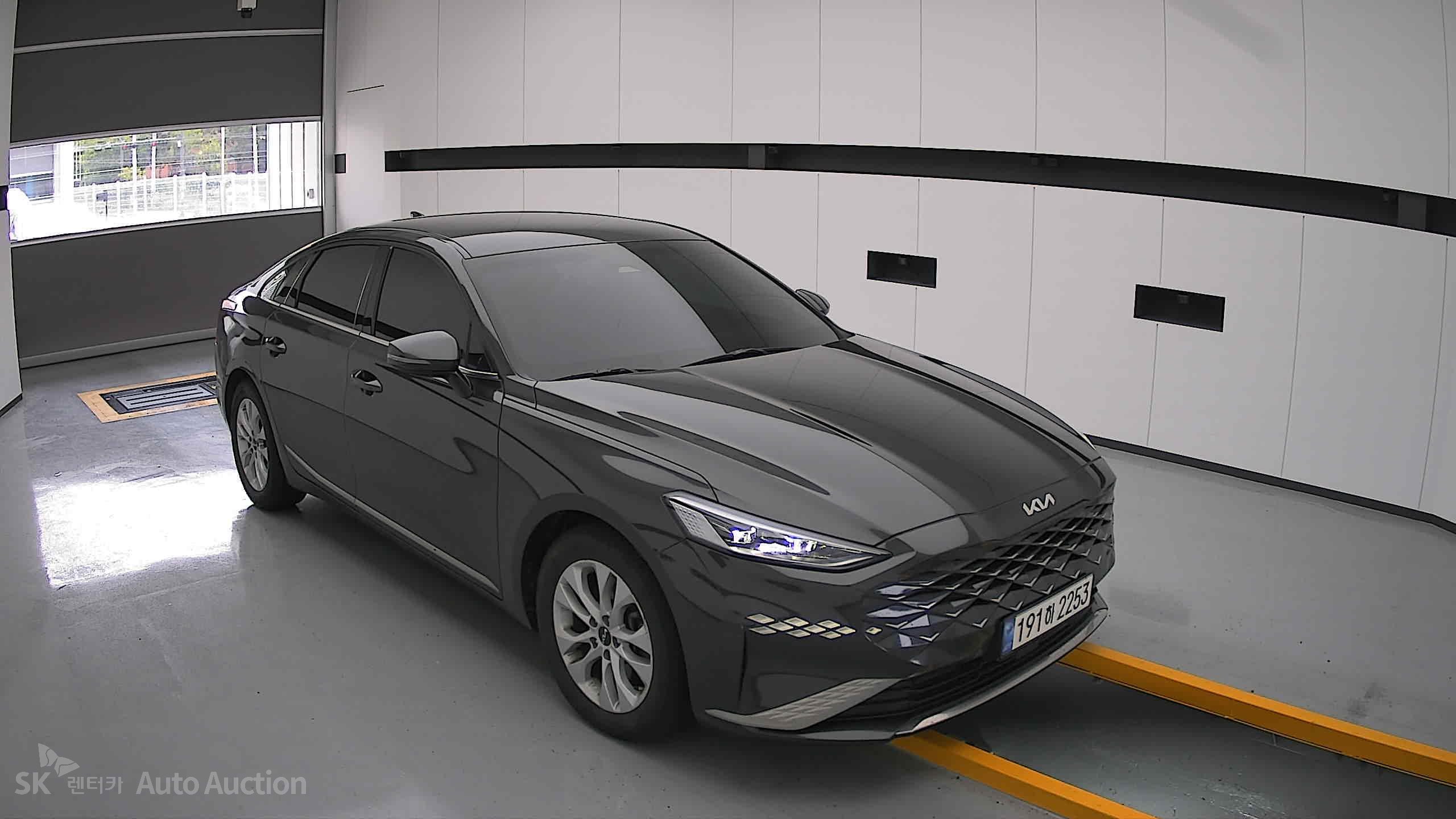 2023 - kia k8