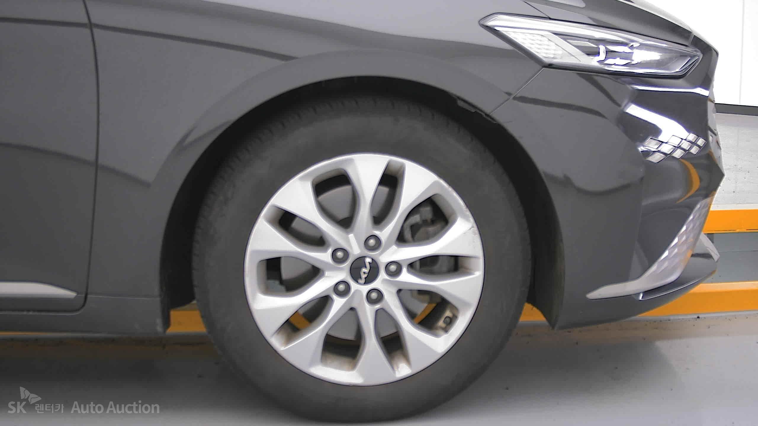 2023 - kia k8