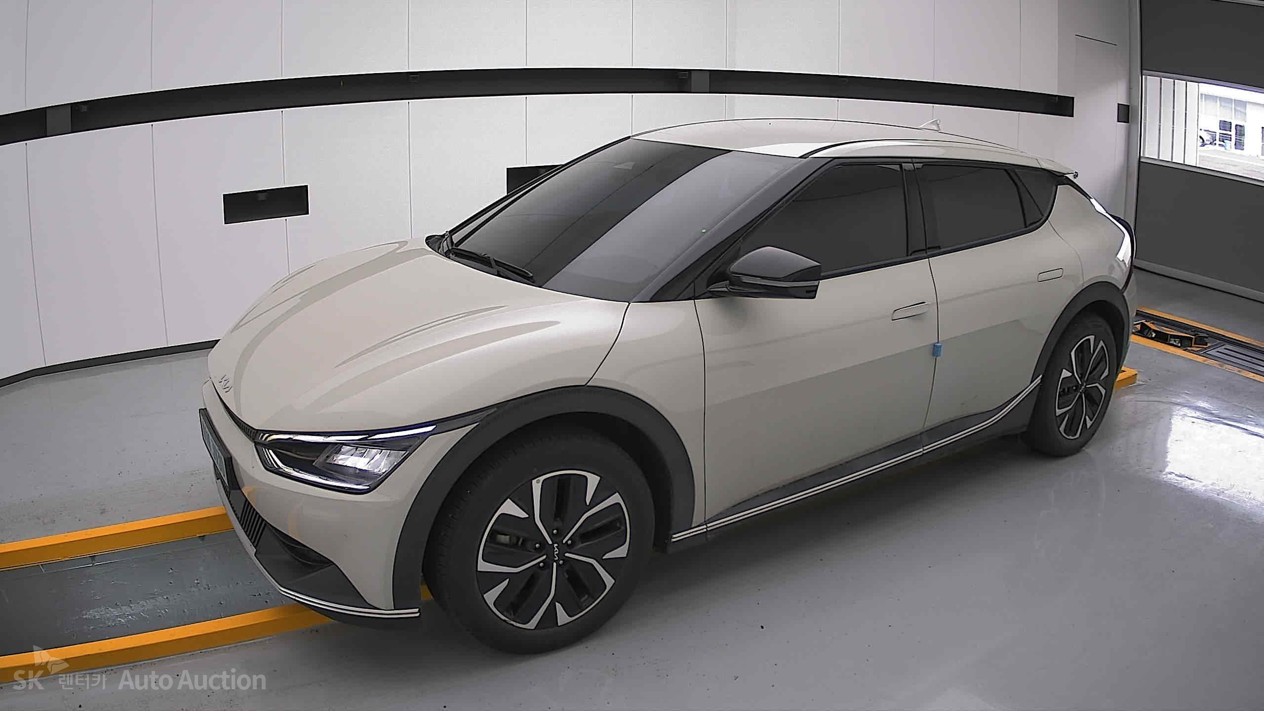 2022 - kia ev6
