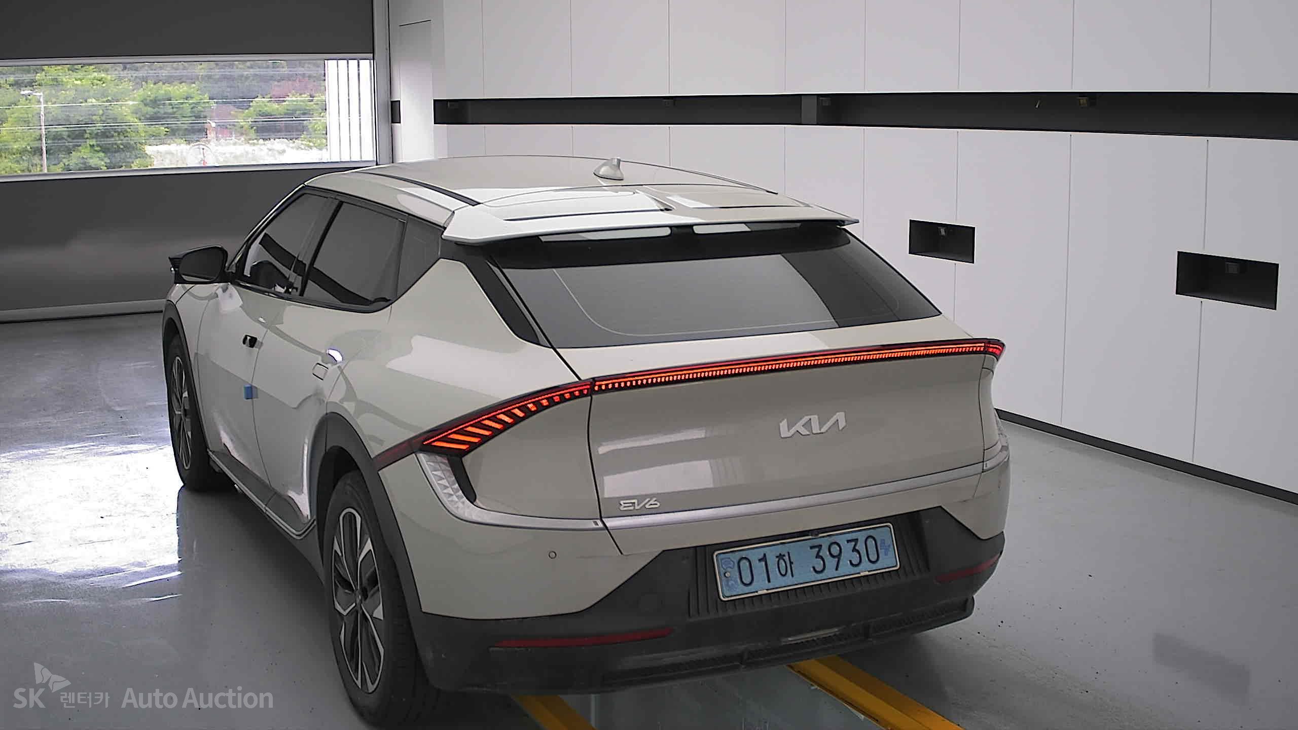 2022 - kia ev6