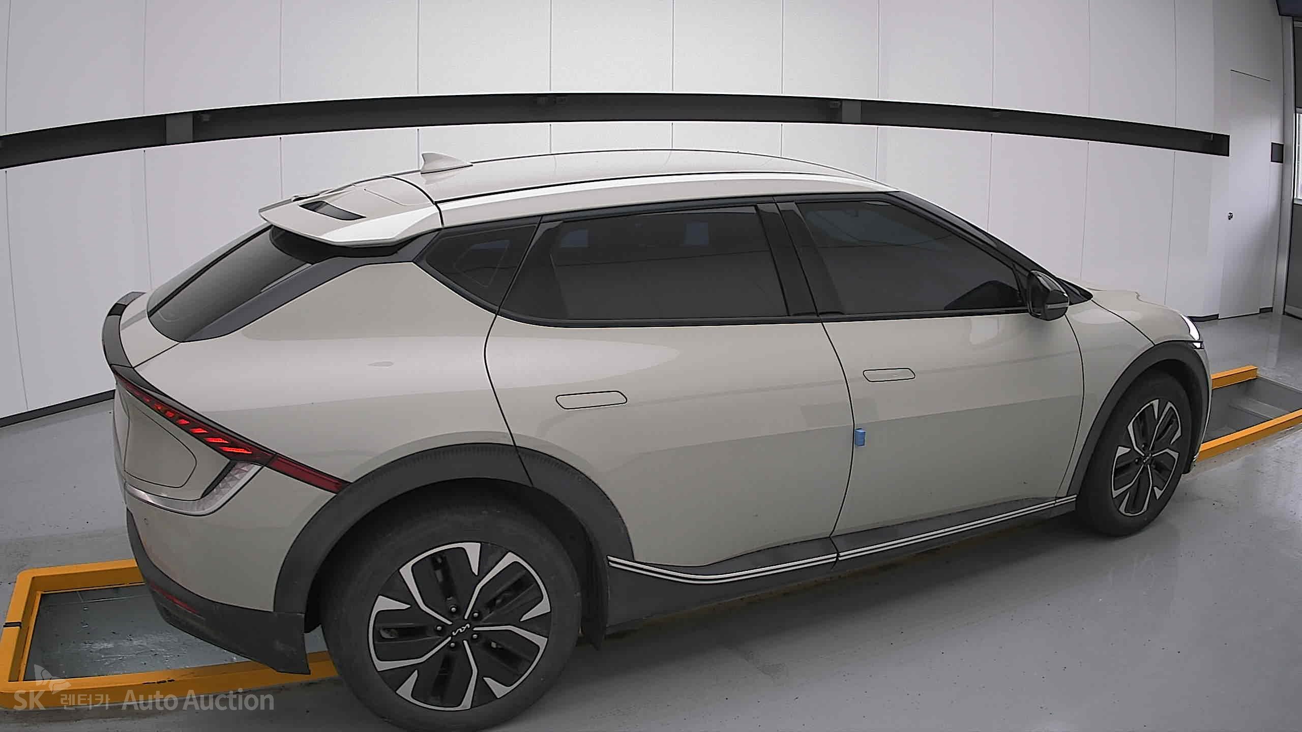 2022 - kia ev6