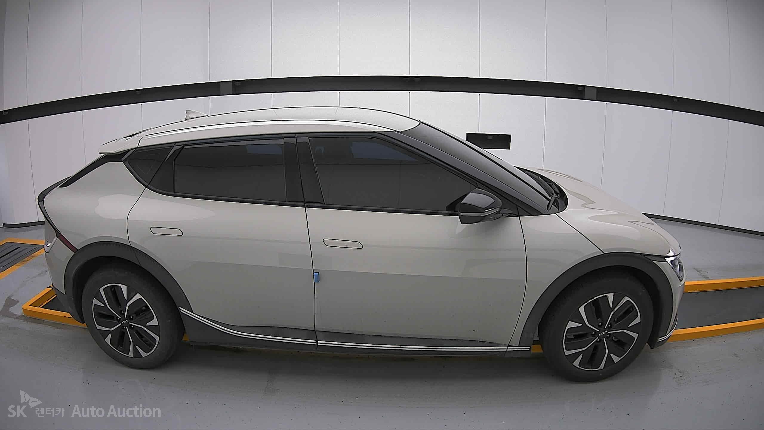 2022 - kia ev6