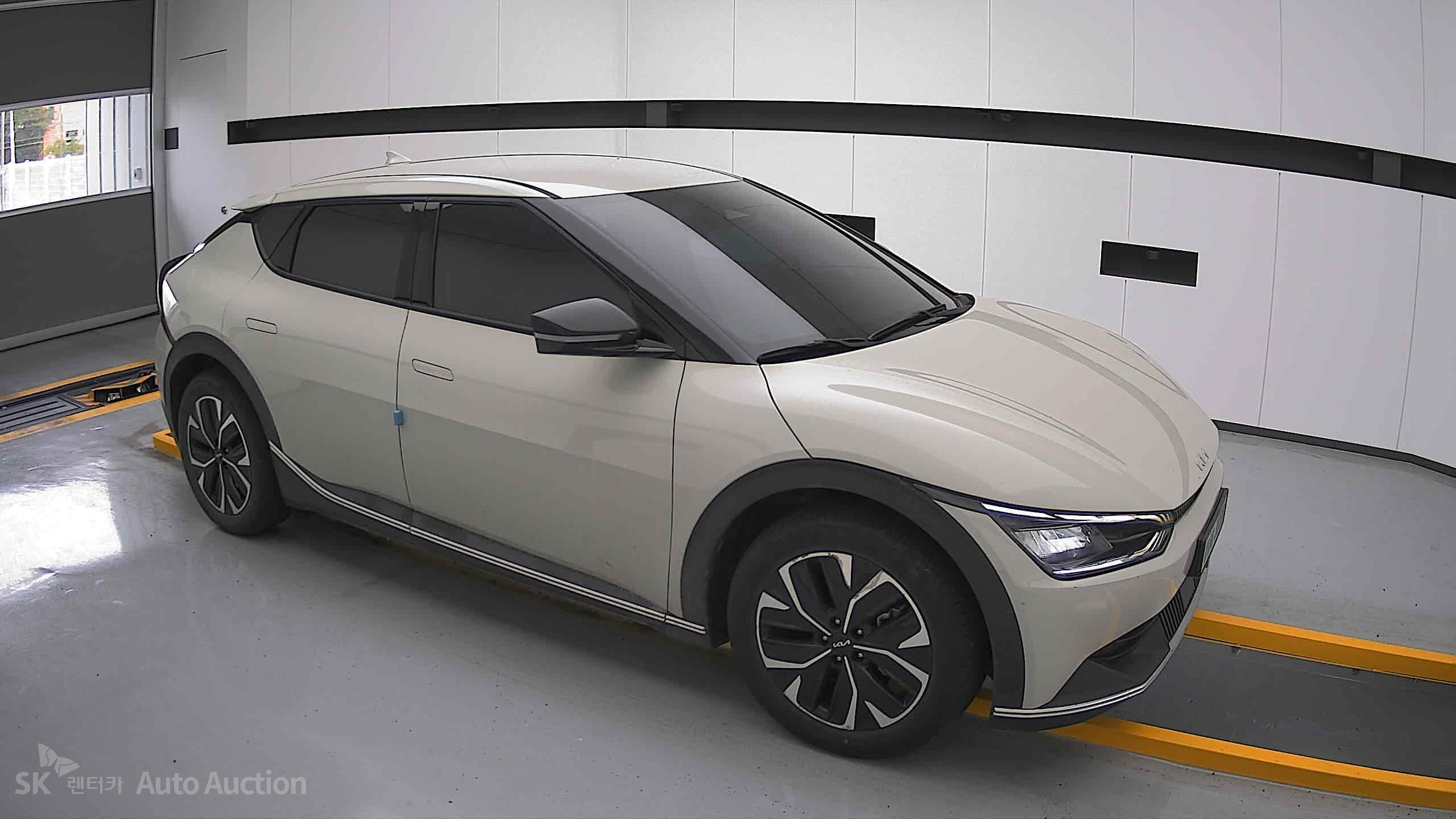 2022 - kia ev6