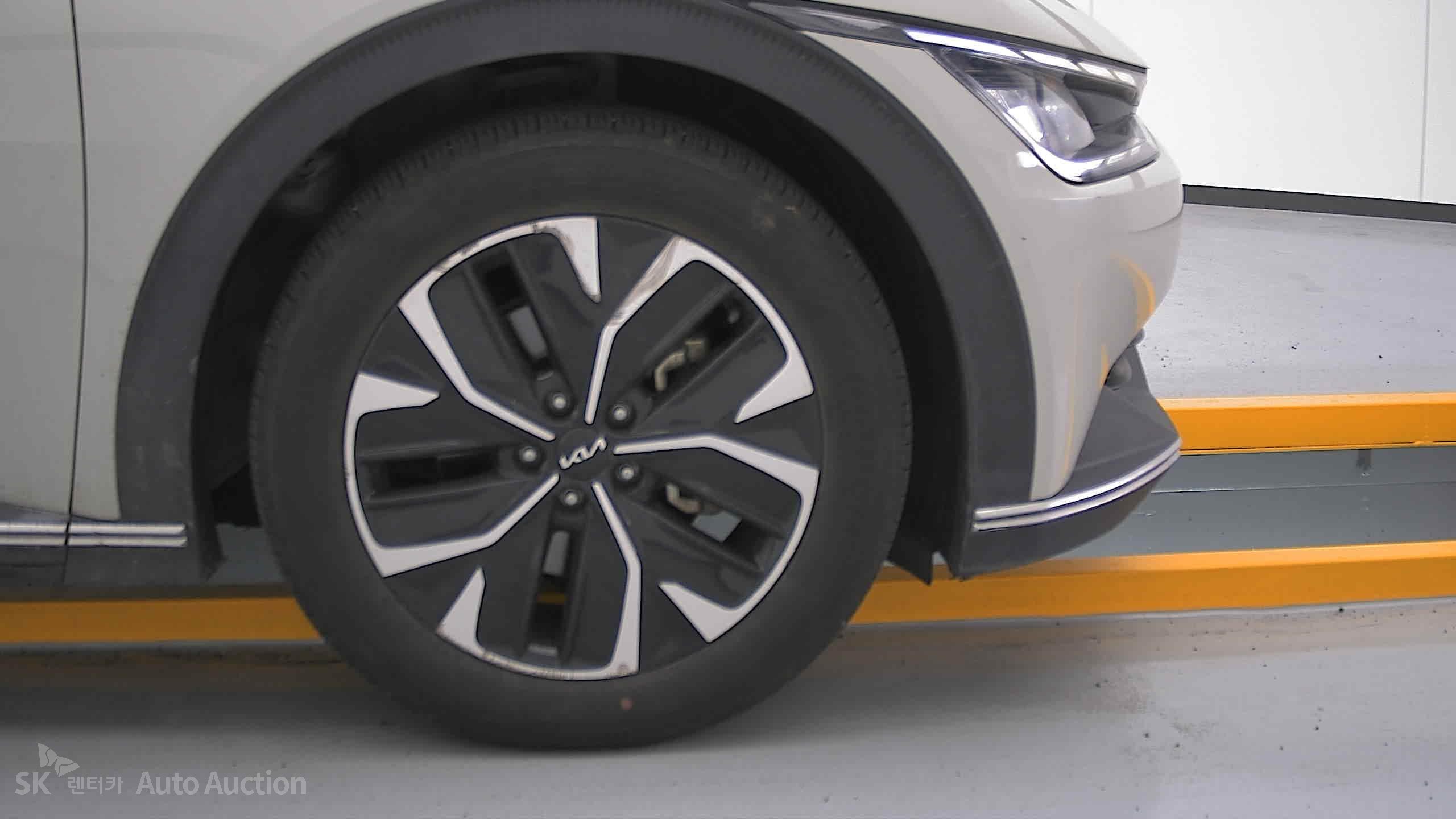 2022 - kia ev6
