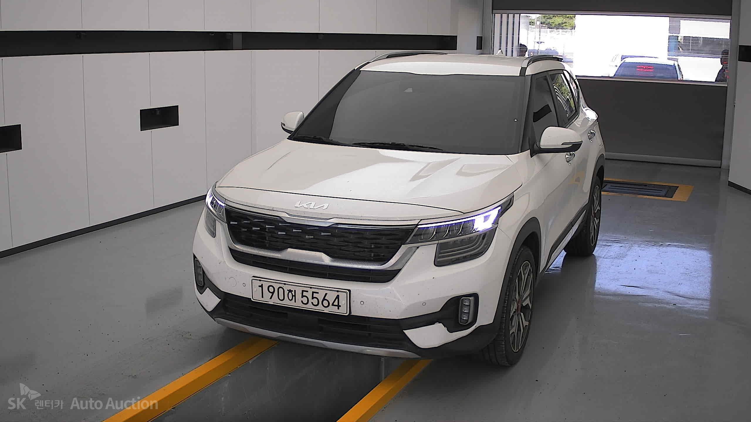 2023 - kia seltos