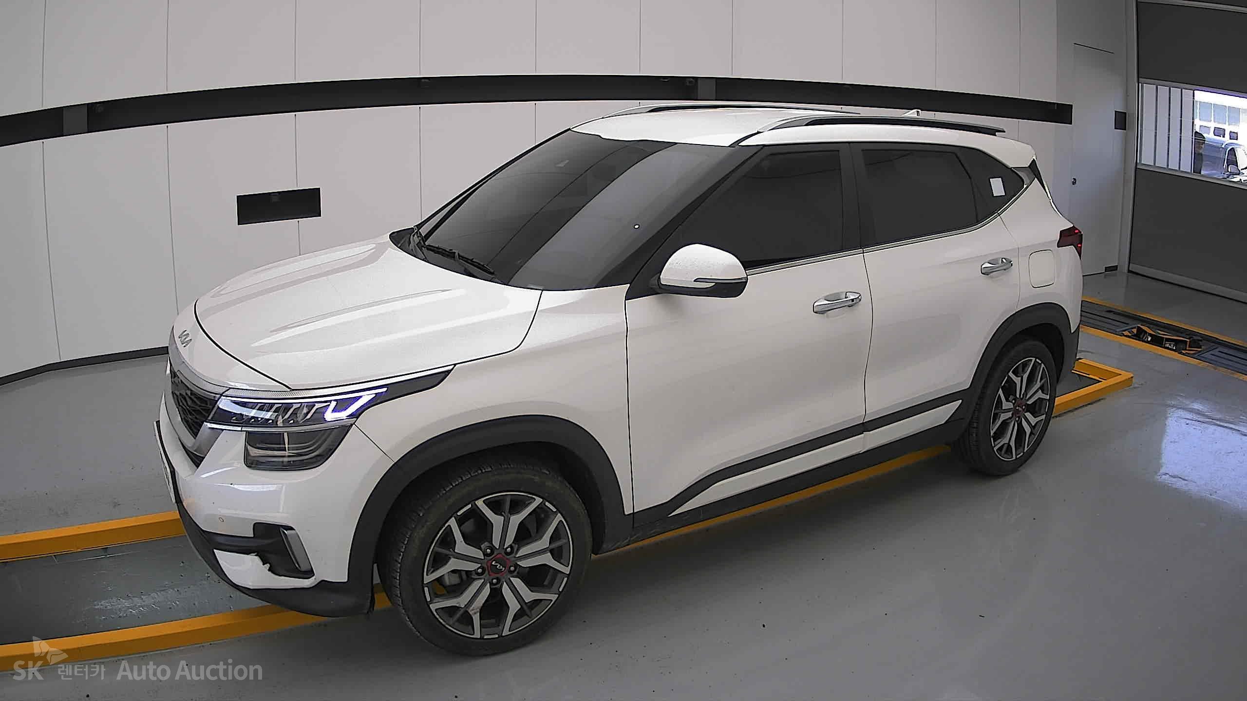 2023 - kia seltos