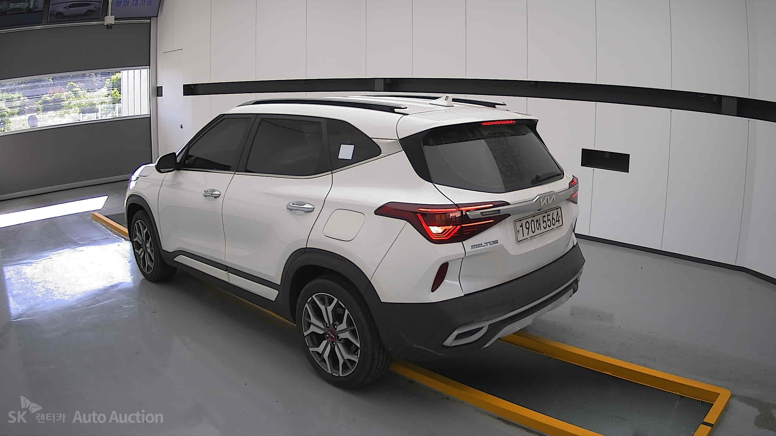 2023 - kia seltos