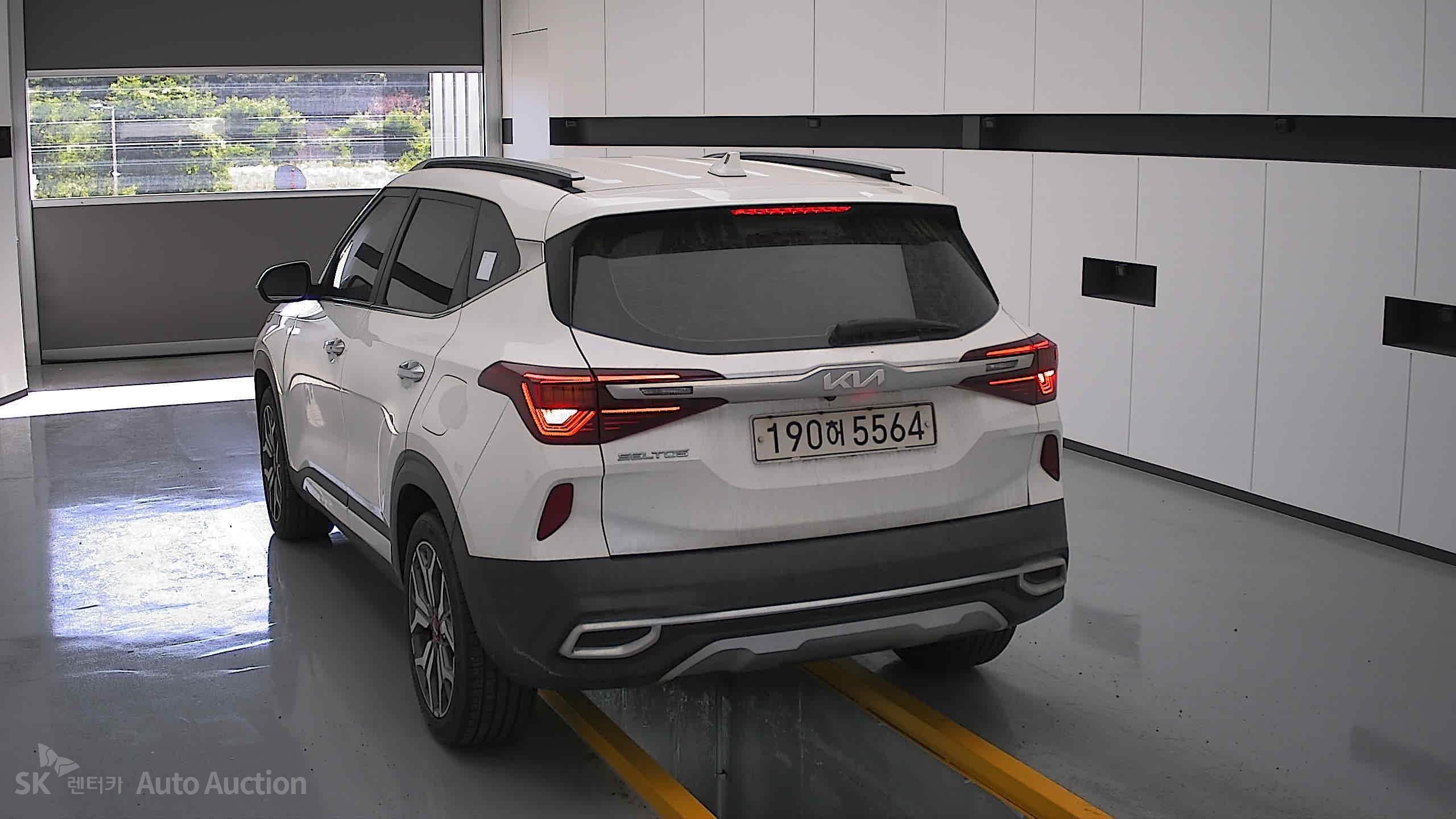 2023 - kia seltos