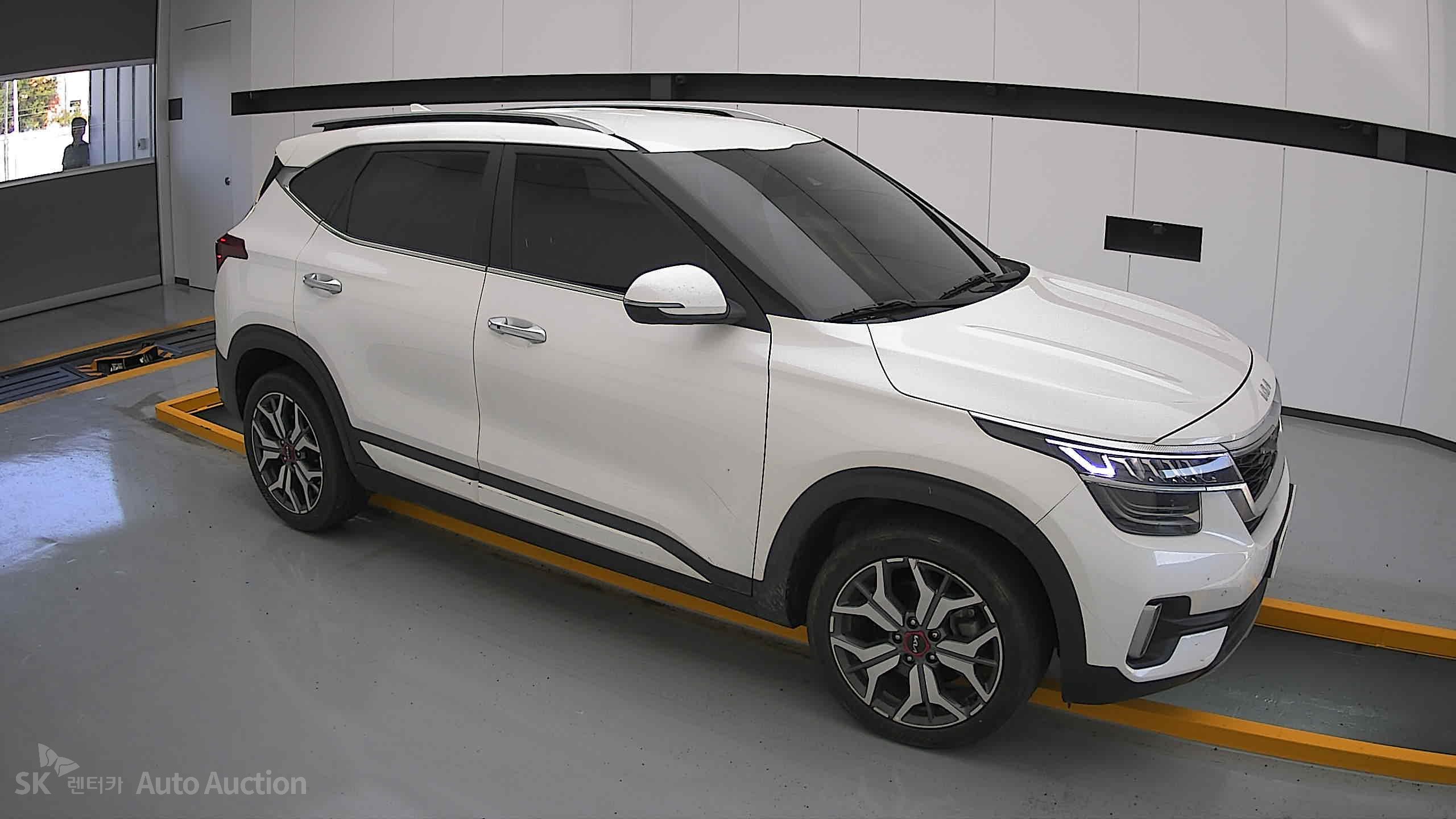 2023 - kia seltos