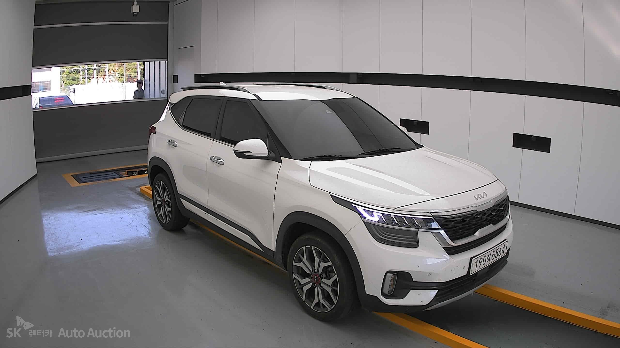 2023 - kia seltos