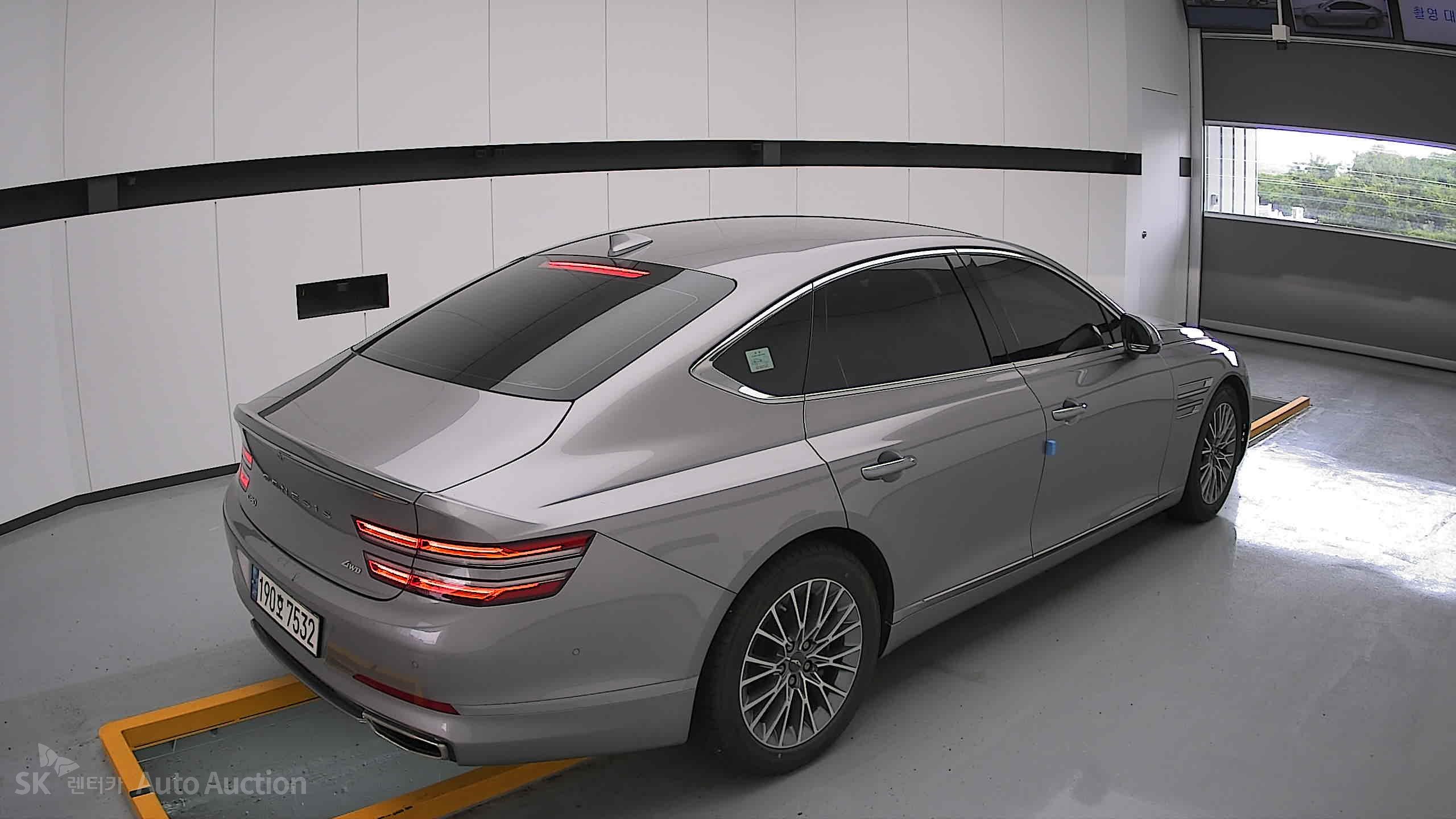 2022 - genesis g80