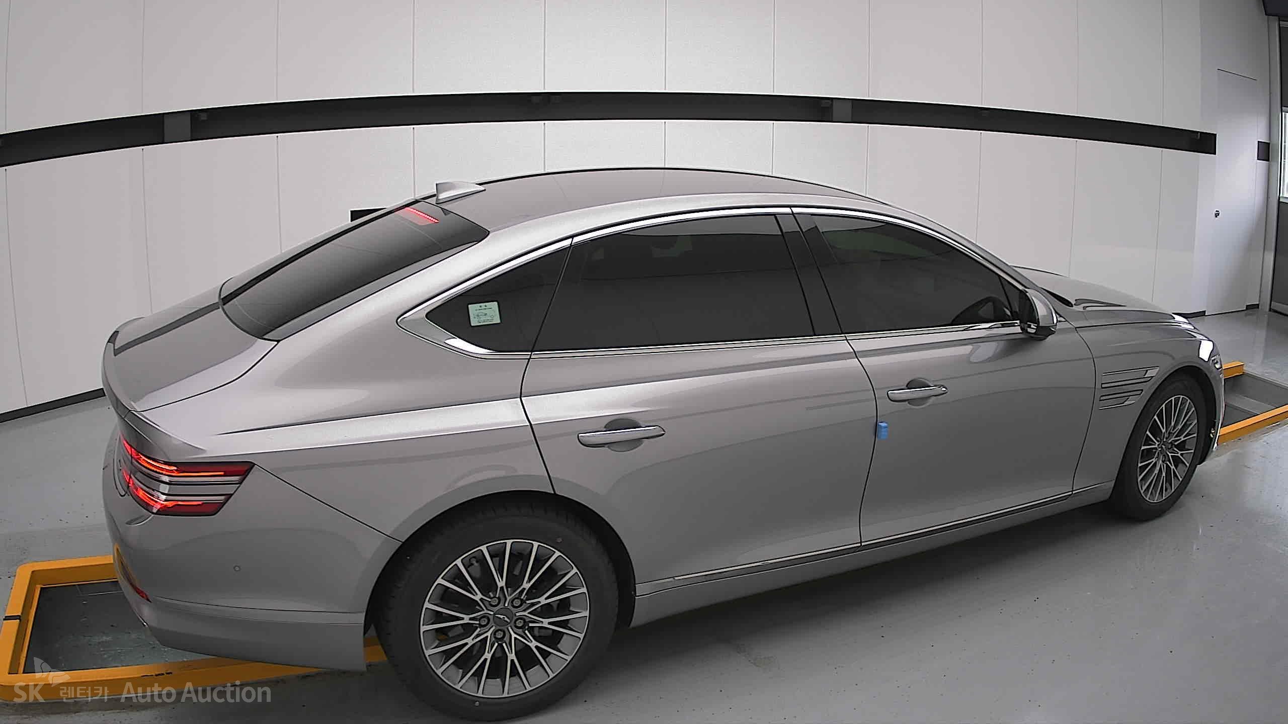 2022 - genesis g80