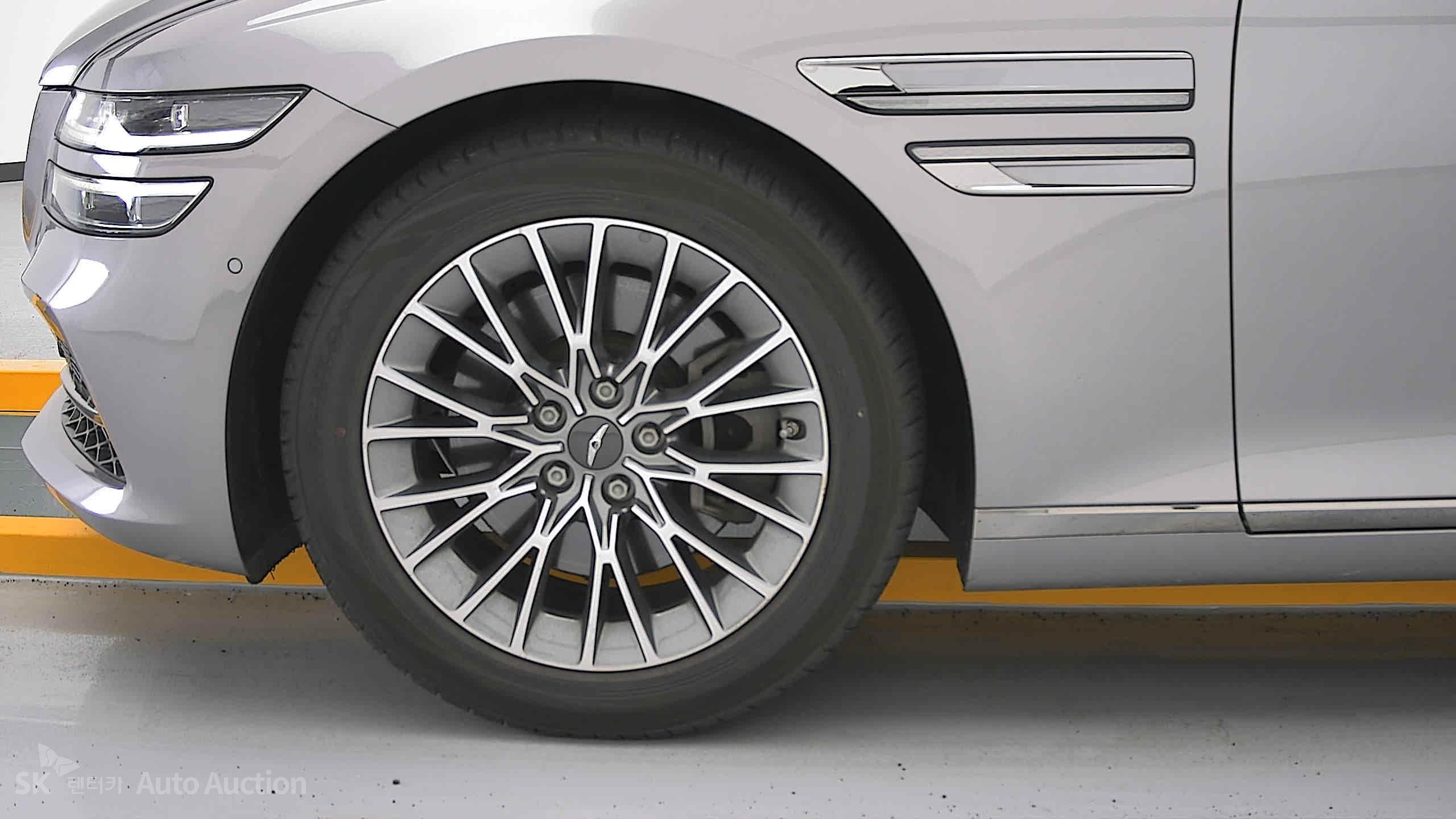 2022 - genesis g80