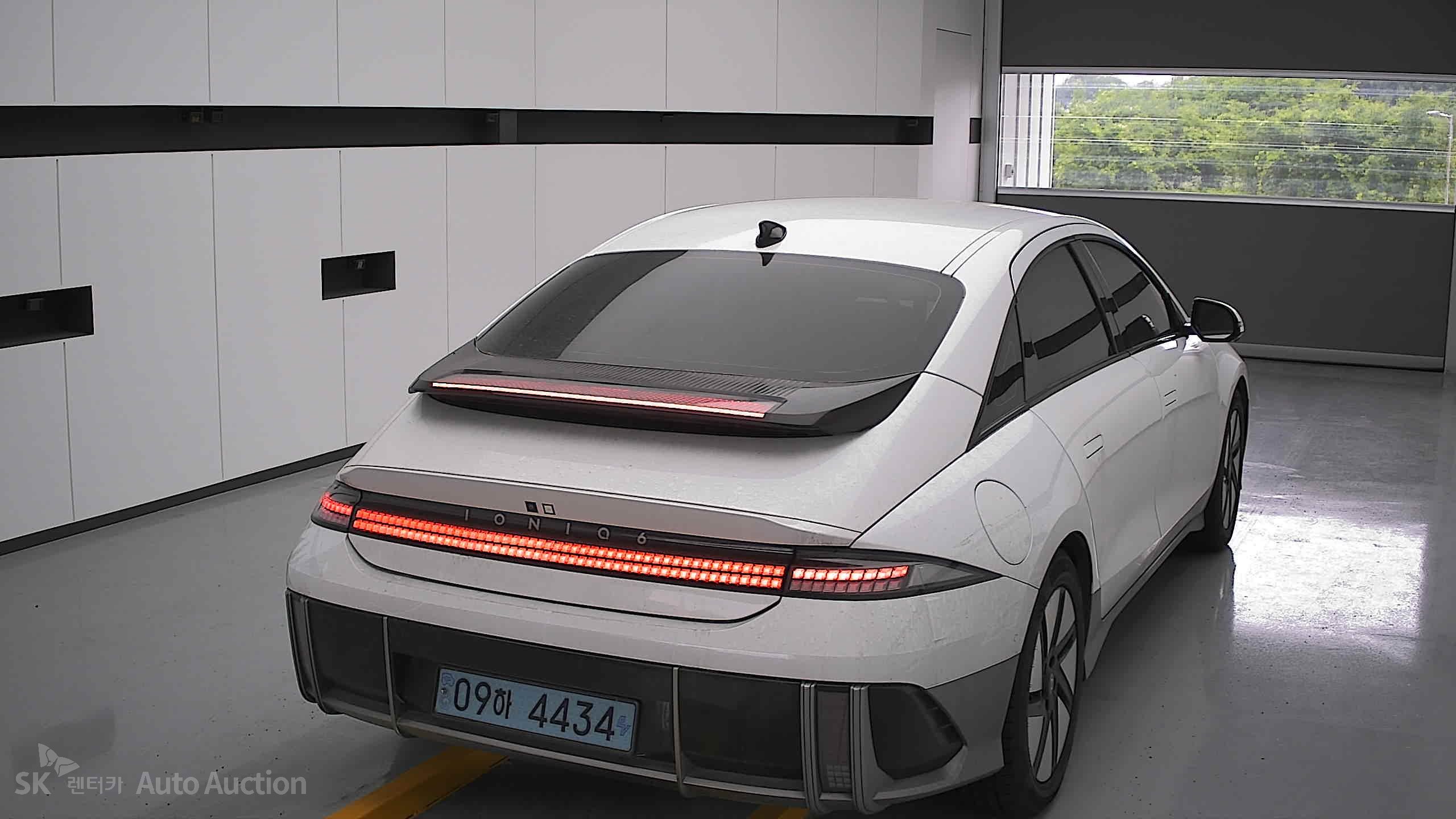 2023 - hyundai ioniq