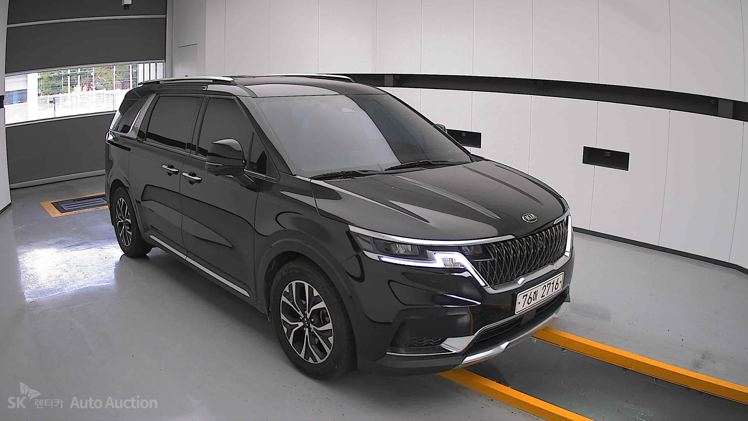 2021 - kia carnival