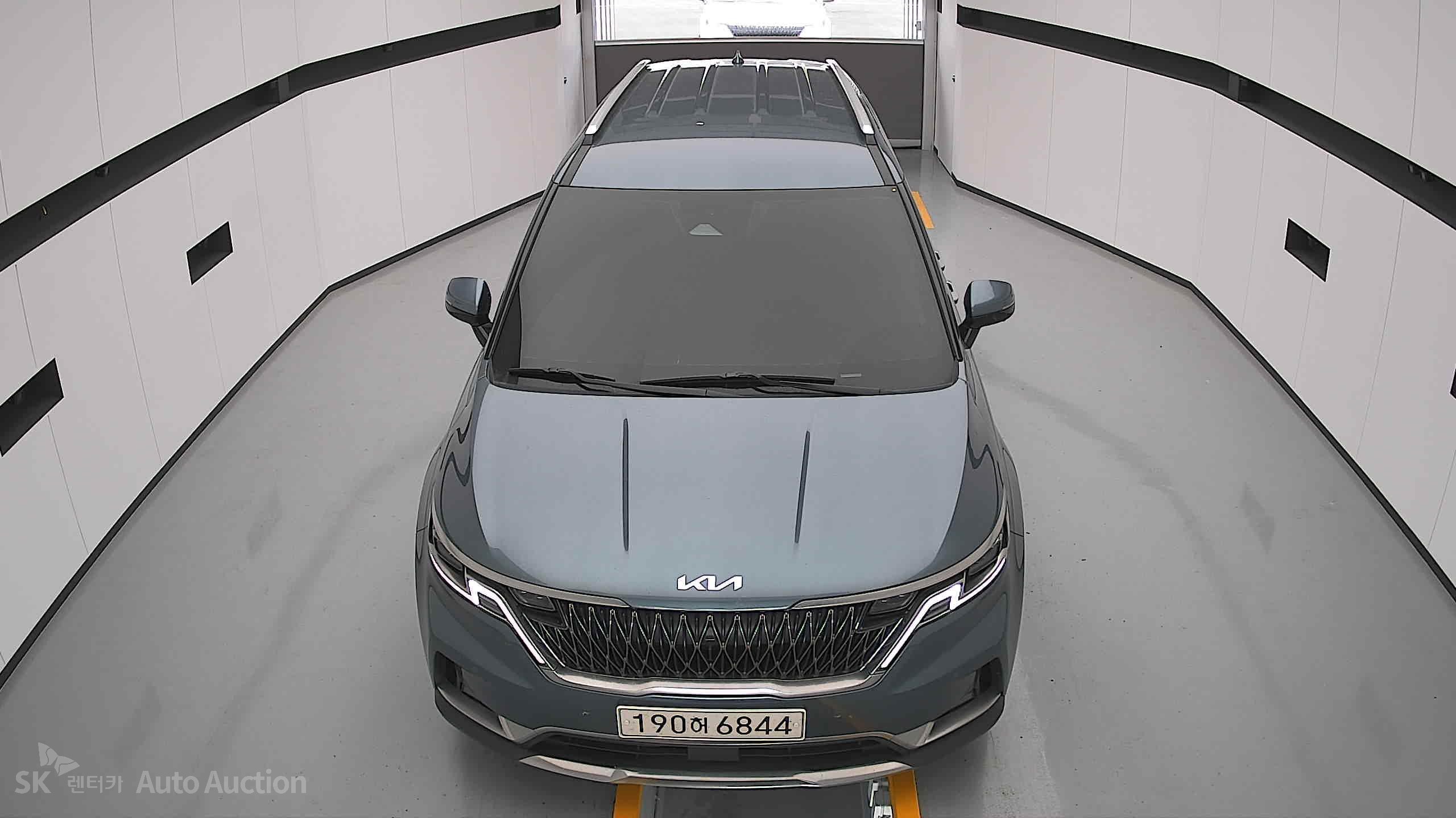 2022 - kia carnival