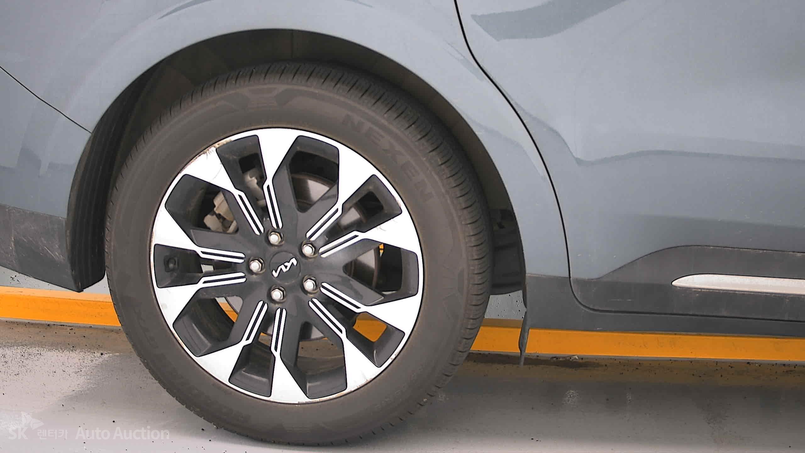 2022 - kia carnival