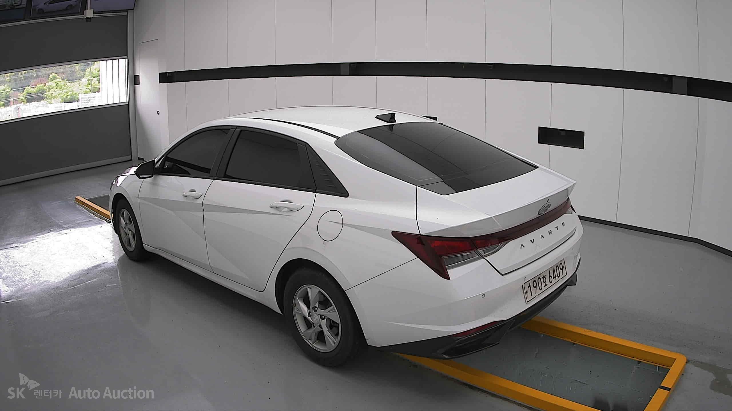 2023 - hyundai avante
