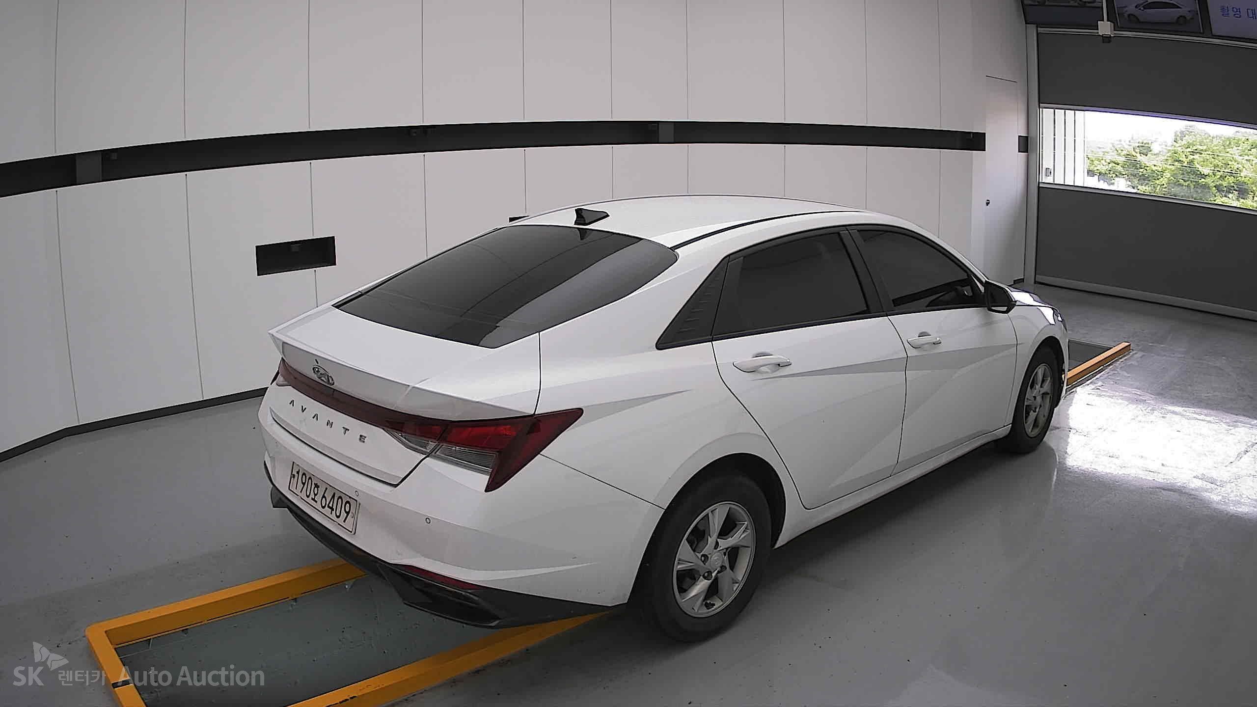 2023 - hyundai avante