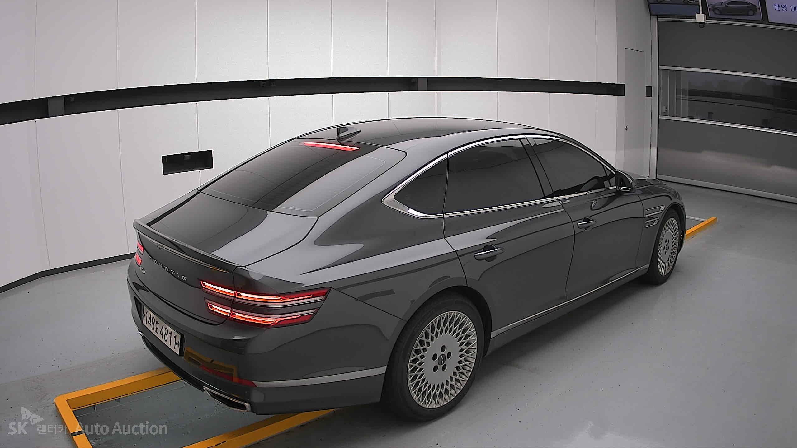 2021 - genesis g80