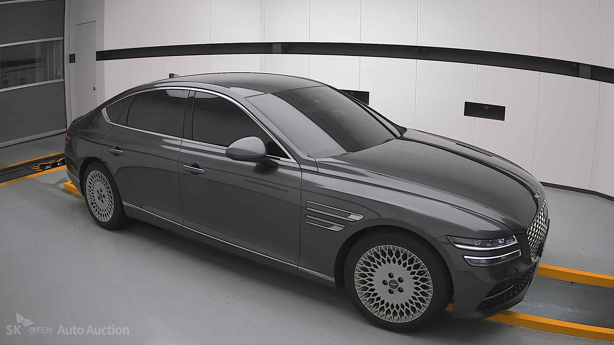 2021 - genesis g80
