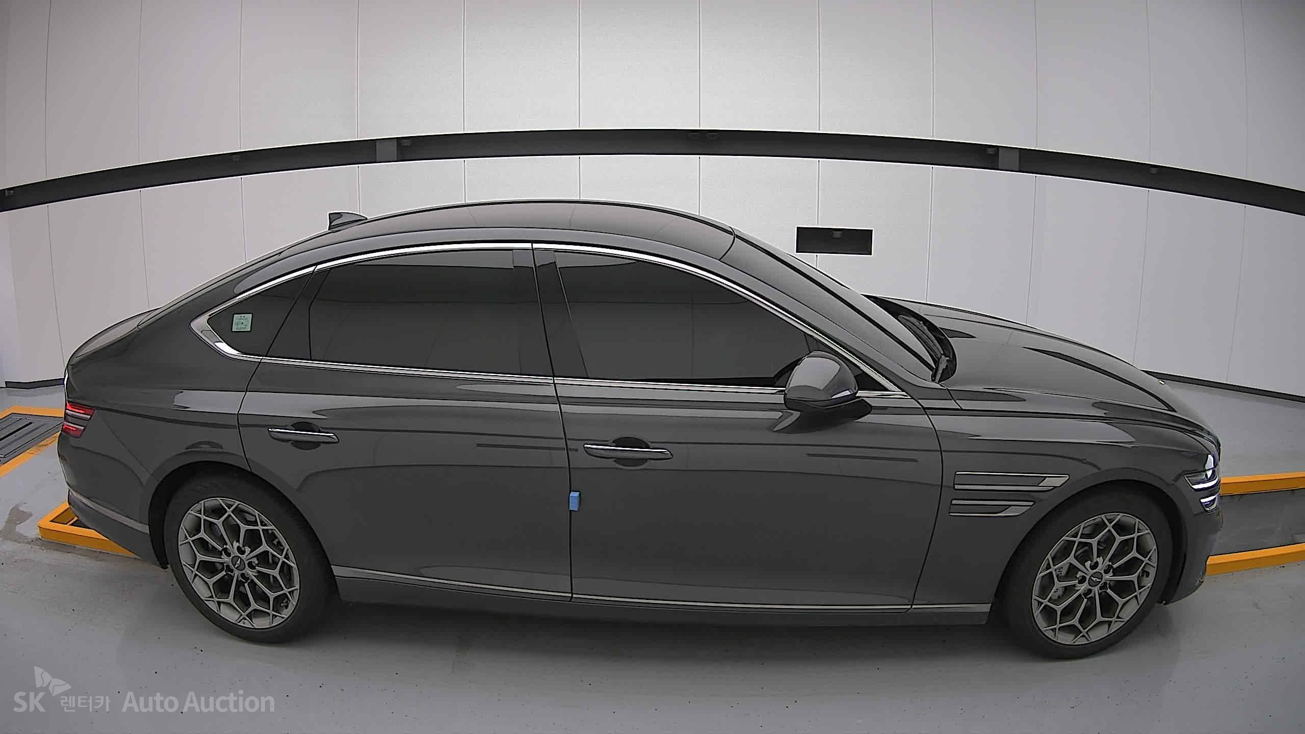 2022 - genesis g80