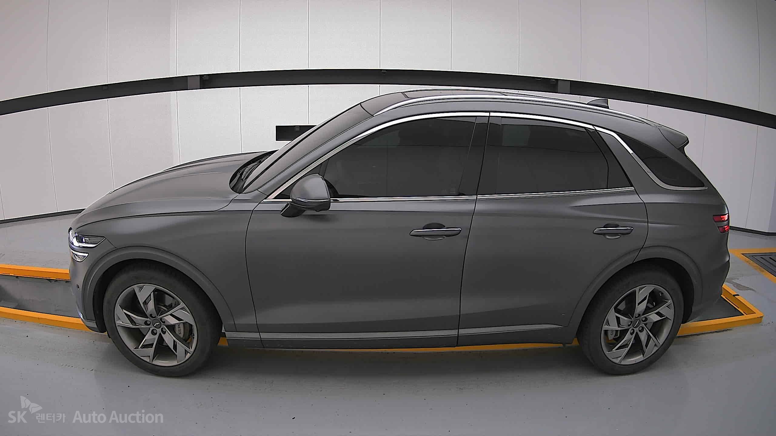 2022 - genesis egv70